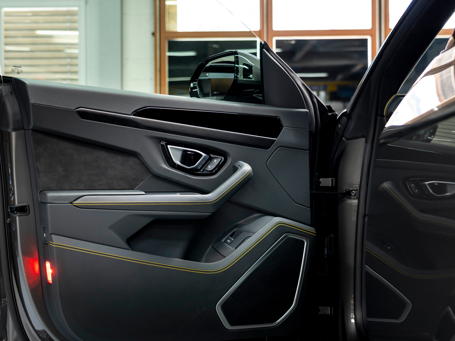 LAMBORGHINI URUS S HP 666 DERNIERE VERSION-image-18