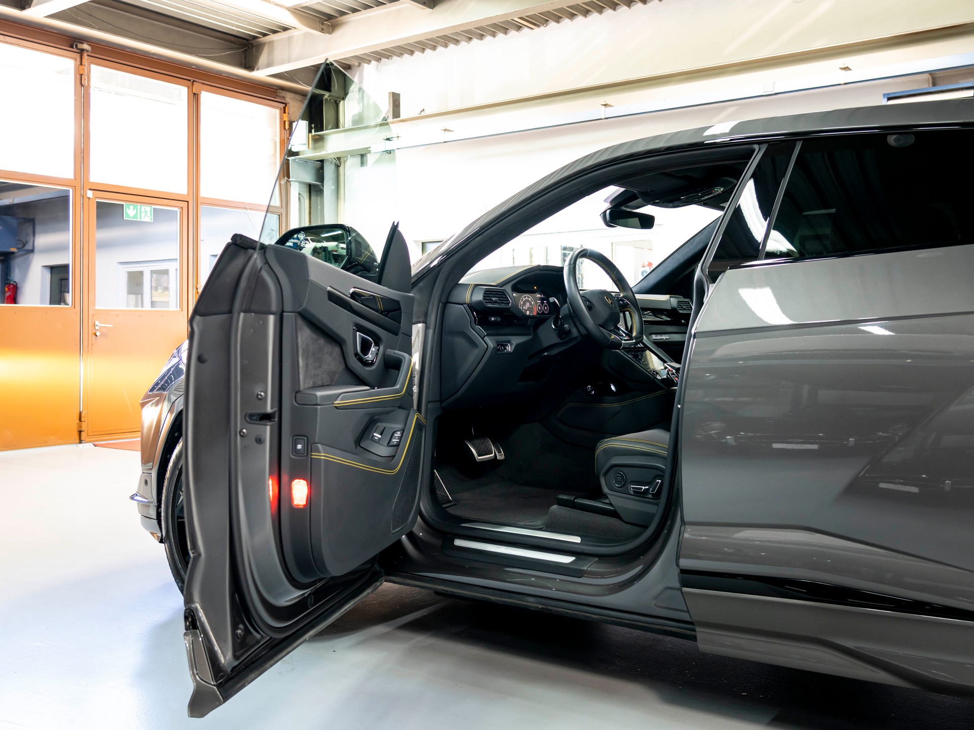 LAMBORGHINI URUS S HP 666 DERNIERE VERSION-image-16