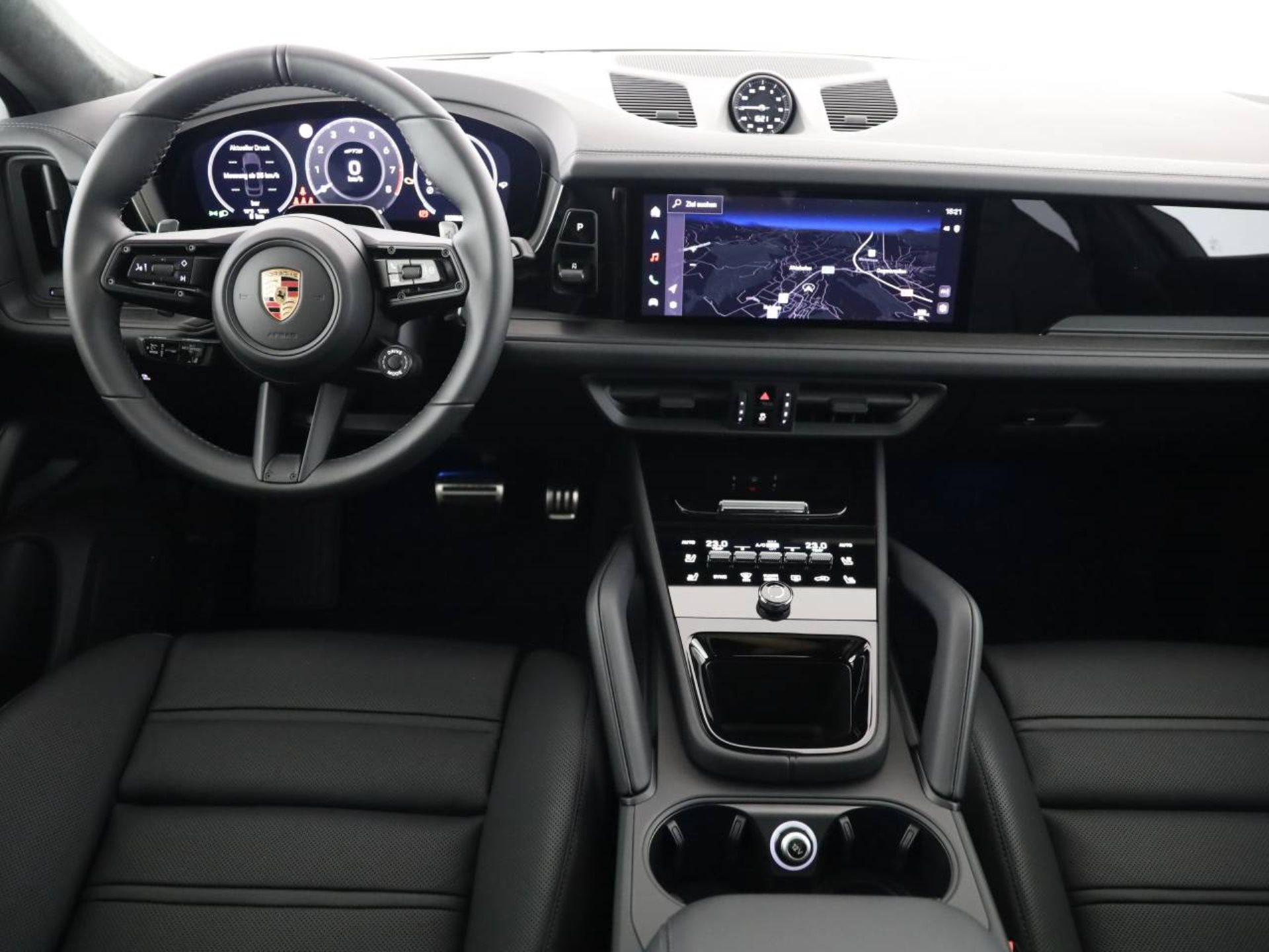 PORSCHE Cayenne GTS Coupé-image-4