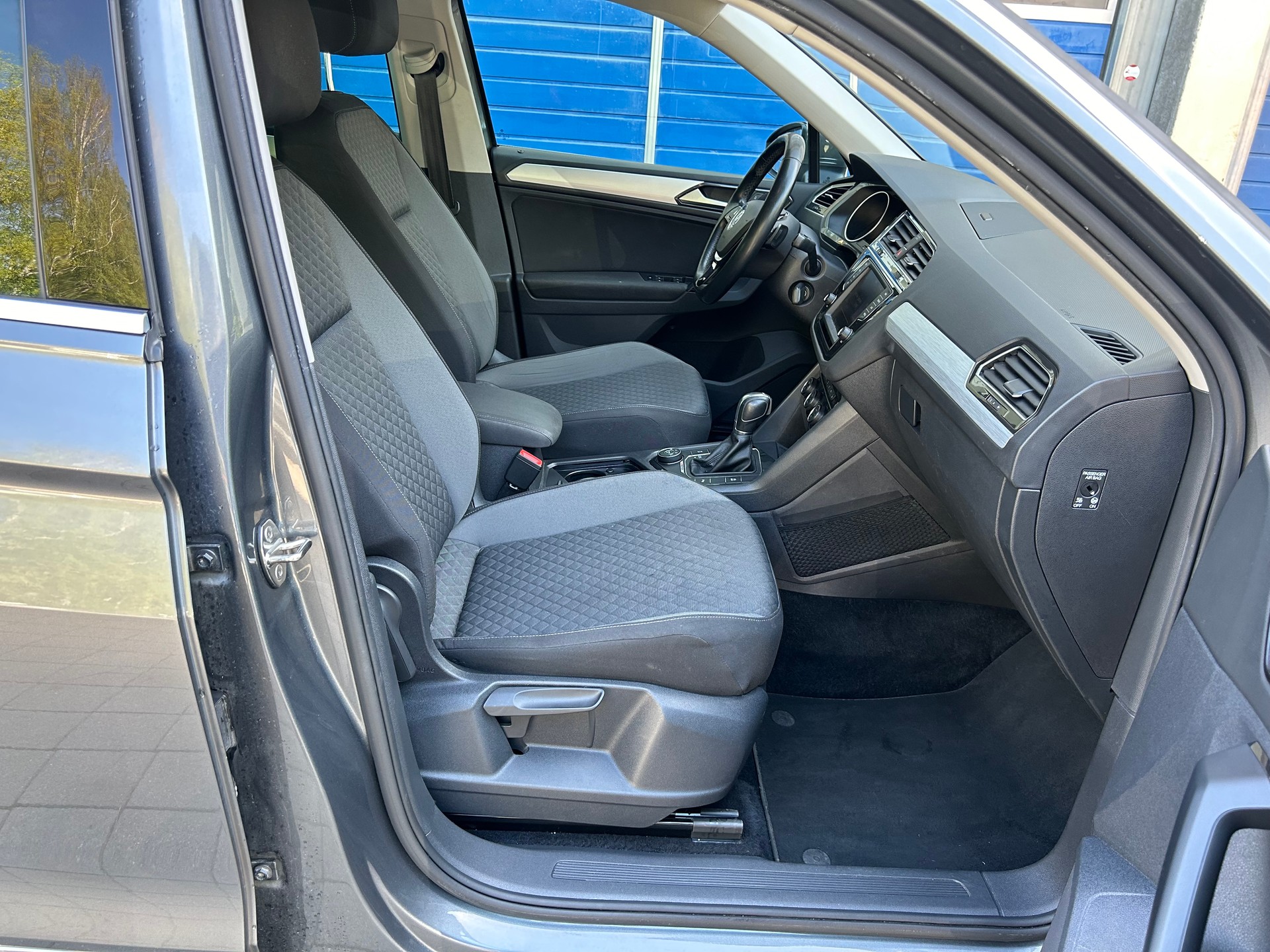 VW Tiguan 2.0 TDI SCR Comfortline 4Motion DSG-image-6