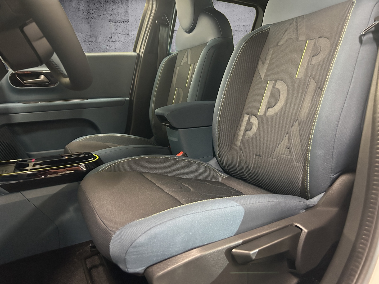 FIAT Grande Panda MHEV Icon-image-7