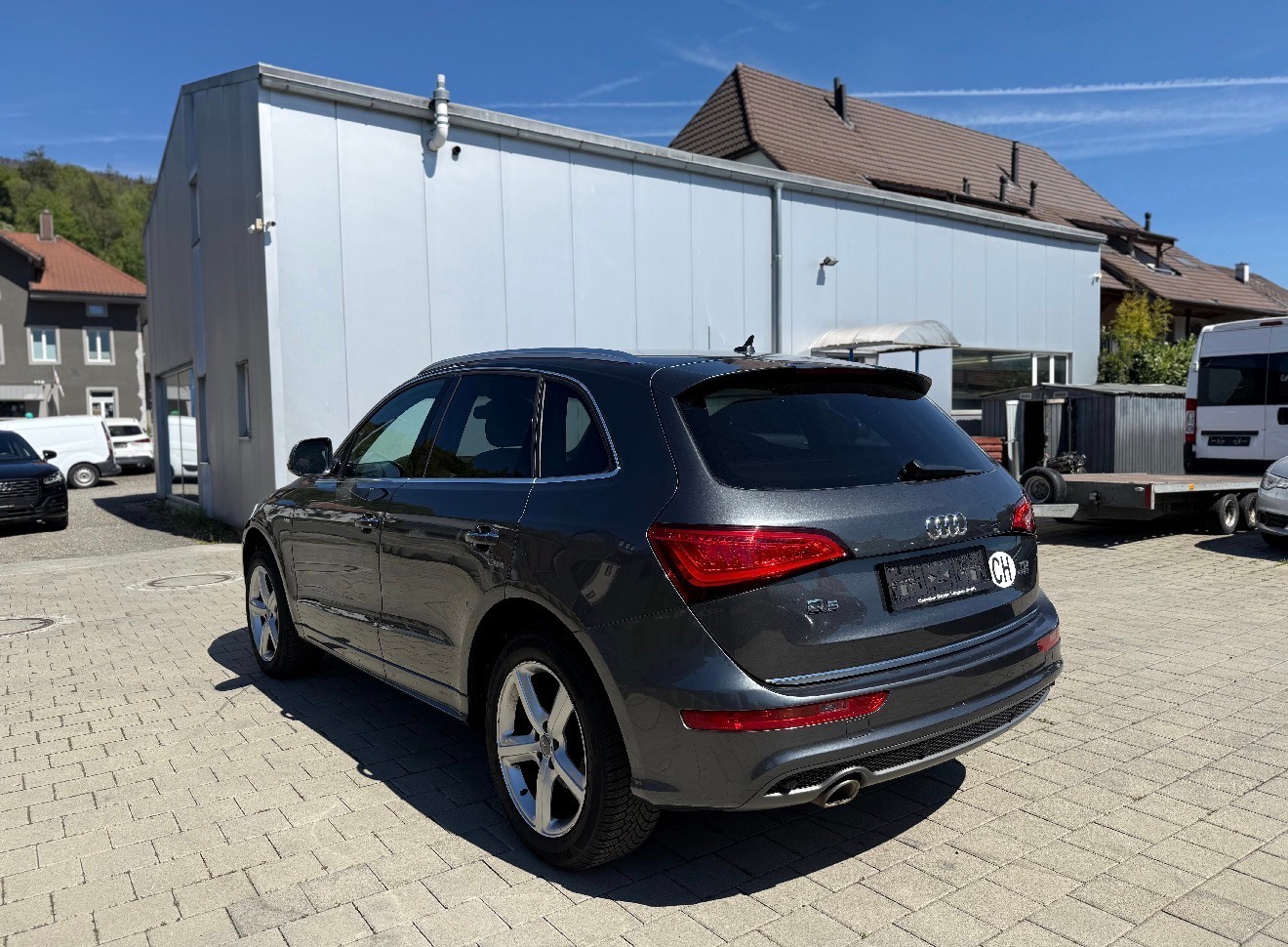 AUDI Q5 2.0 TDI quattro S-tronic-image-6