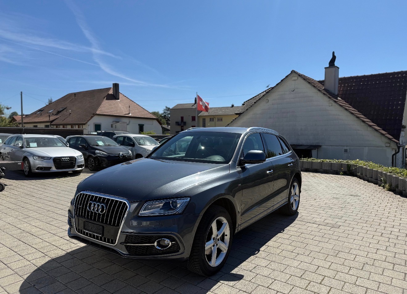 AUDI Q5 2.0 TDI quattro S-tronic-image-9