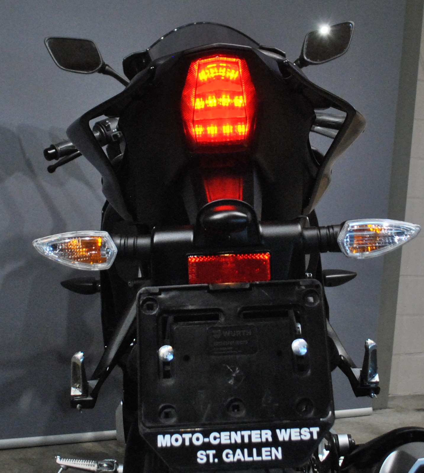 YAMAHA YZF-R 125 ABS-image-7