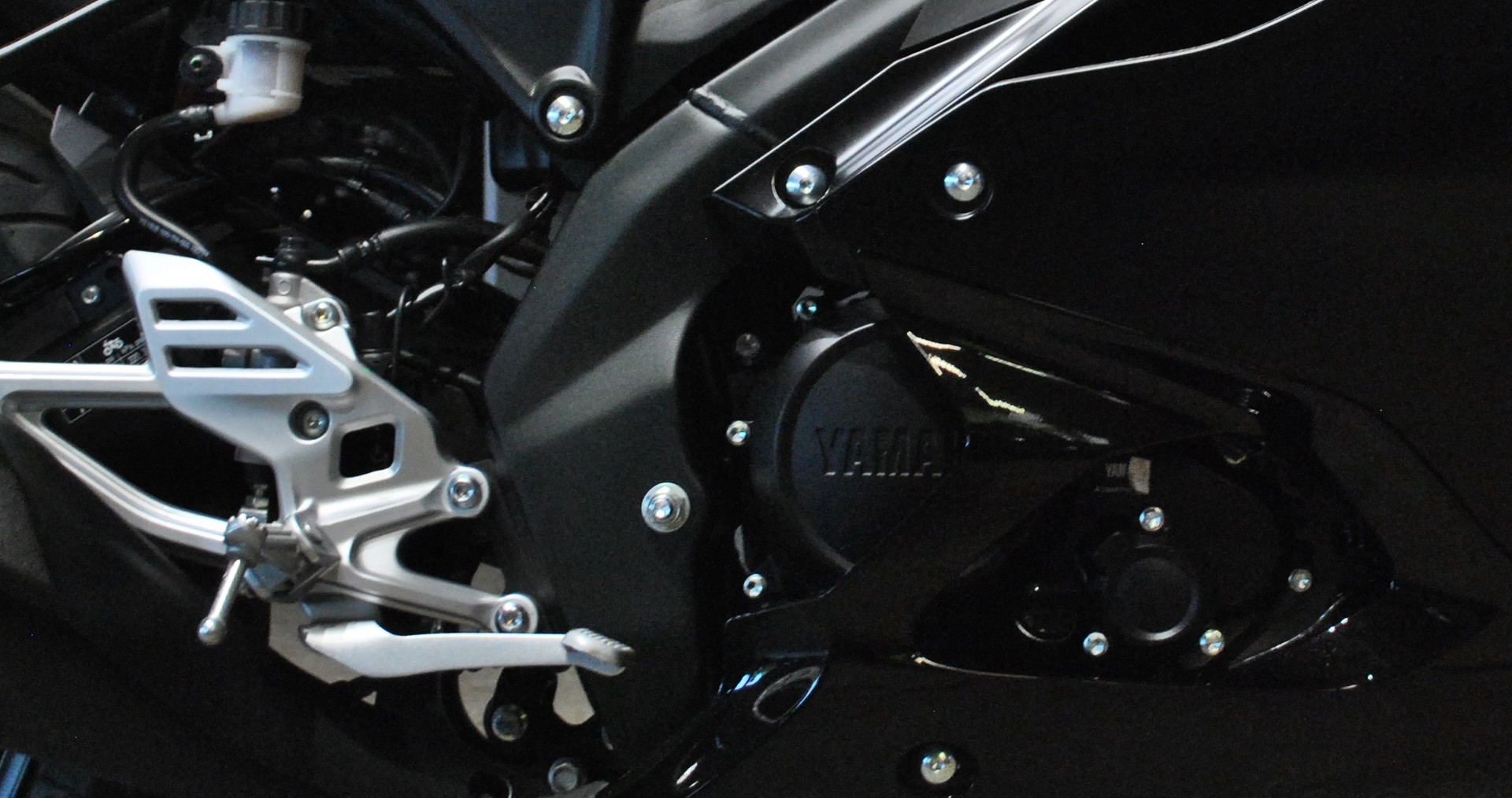YAMAHA YZF-R 125 ABS-image-8