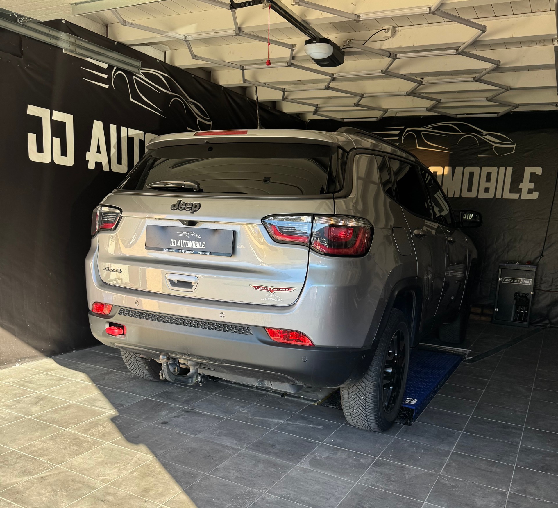 JEEP Compass 2.0CRD Trailhawk AWD 9ATX-image-3