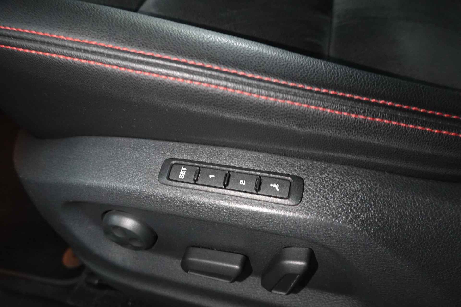 SEAT ALHAMBRA 2.0 TDI FR LINE 4 DRIVE AHL 2.4T CH-FZ 7-PLÄTZER-image-28