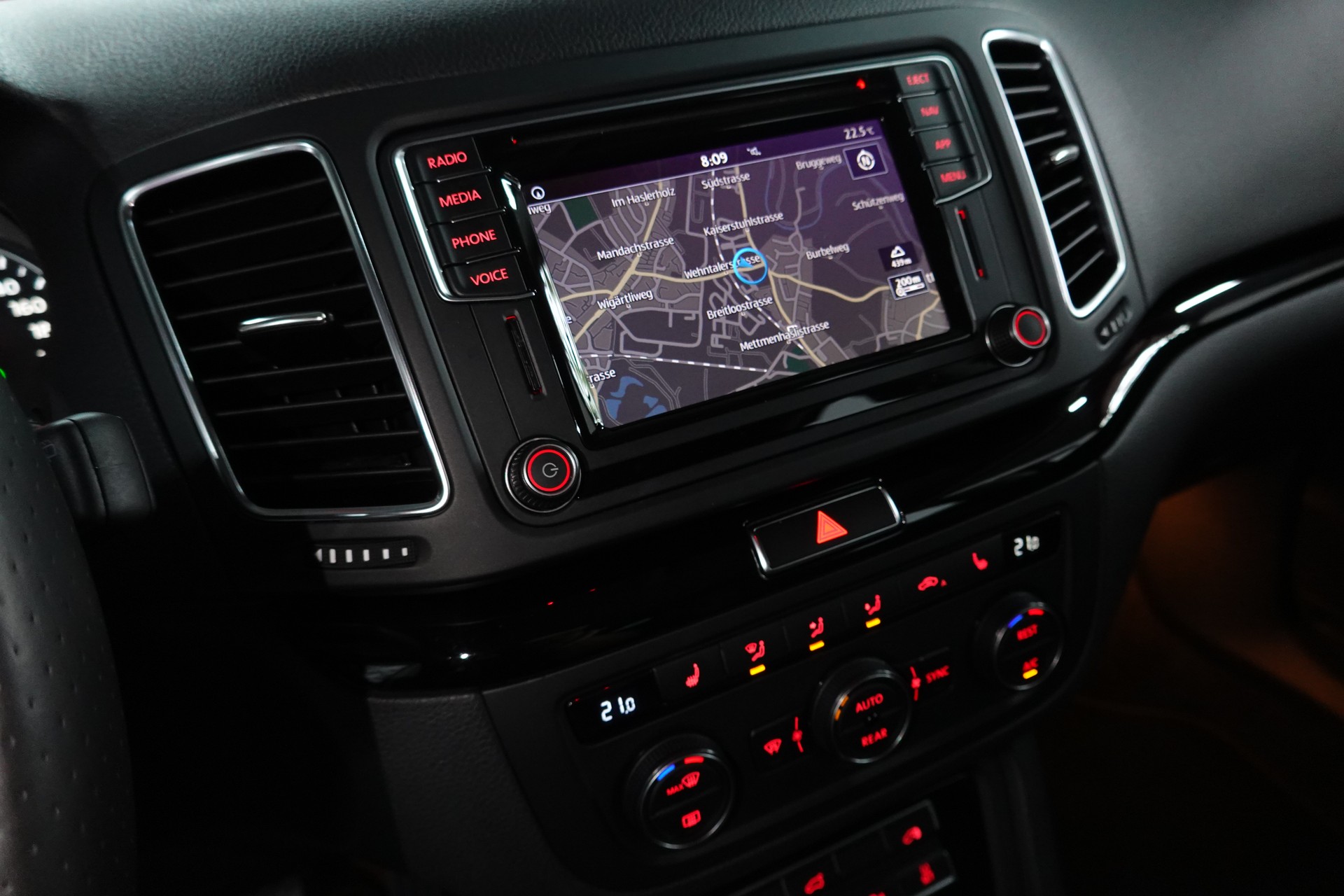 SEAT ALHAMBRA 2.0 TDI FR LINE 4 DRIVE AHL 2.4T CH-FZ 7-PLÄTZER-image-26