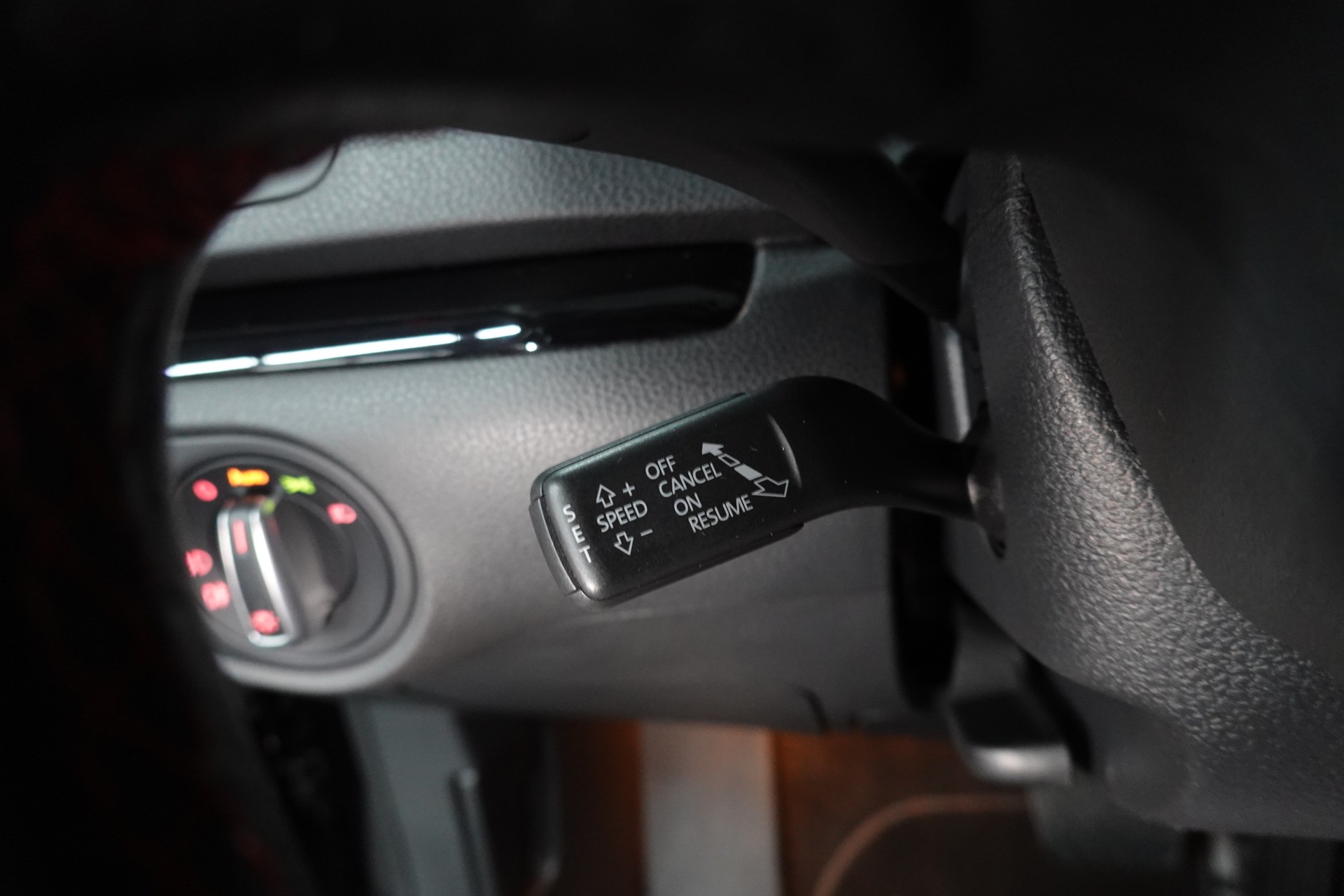 SEAT ALHAMBRA 2.0 TDI FR LINE 4 DRIVE AHL 2.4T CH-FZ 7-PLÄTZER-image-25