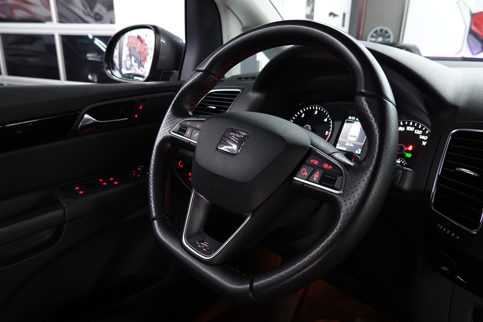 SEAT ALHAMBRA 2.0 TDI FR LINE 4 DRIVE AHL 2.4T CH-FZ 7-PLÄTZER-image-44