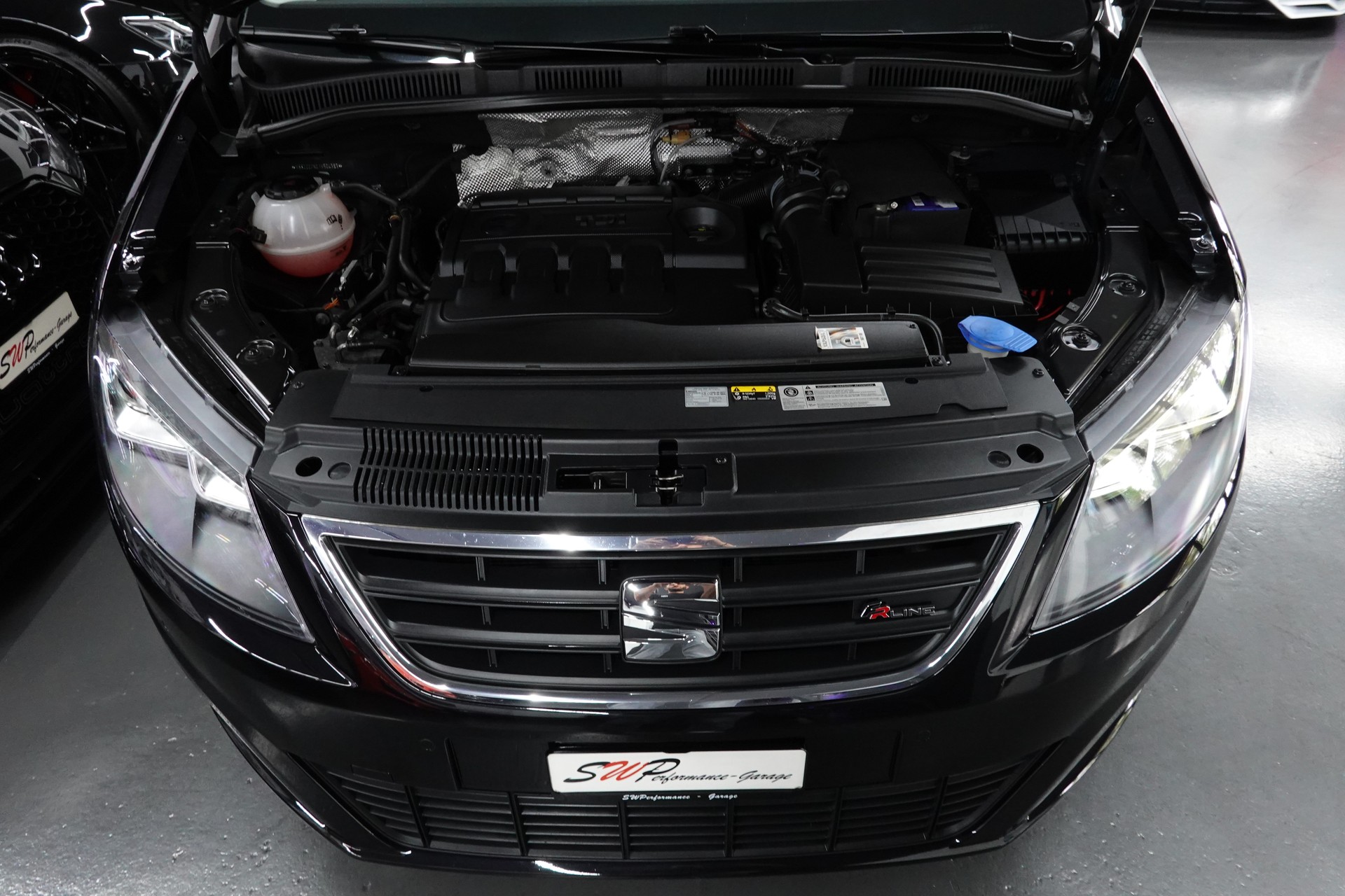 SEAT ALHAMBRA 2.0 TDI FR LINE 4 DRIVE AHL 2.4T CH-FZ 7-PLÄTZER-image-4