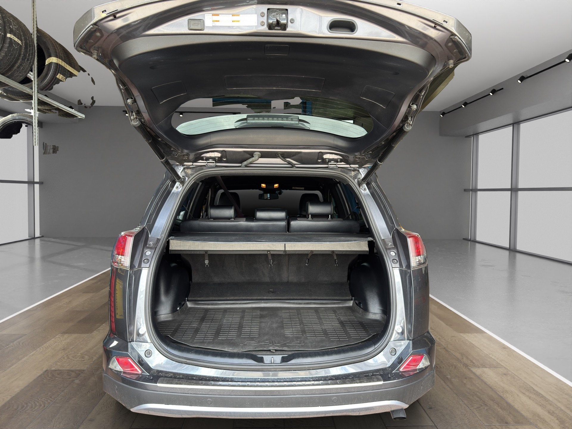 TOYOTA RAV-4-image-12