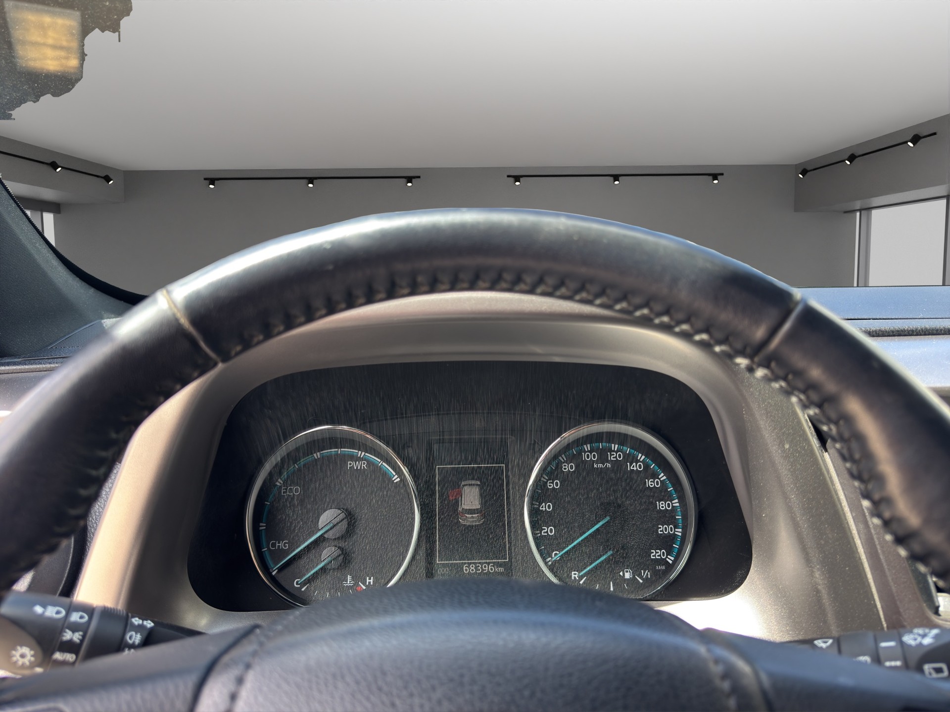 TOYOTA RAV-4-image-9
