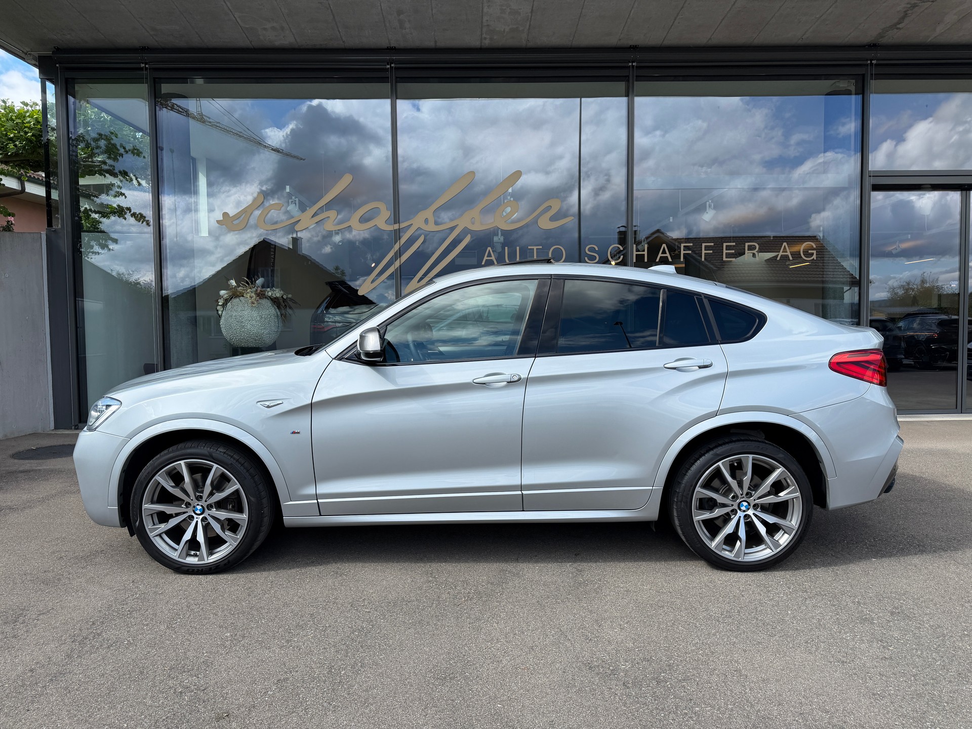 BMW X4 M 40i Steptronic-image-4