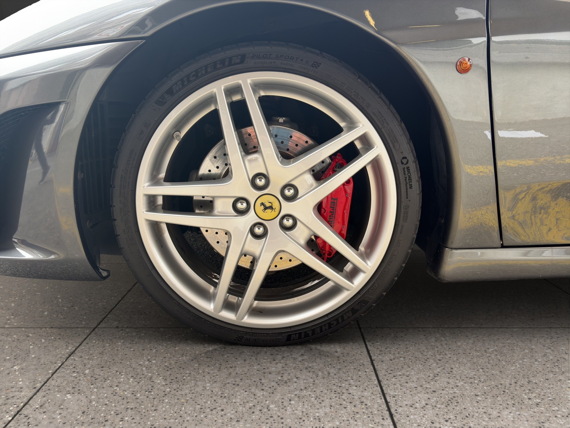 FERRARI F430-image-8