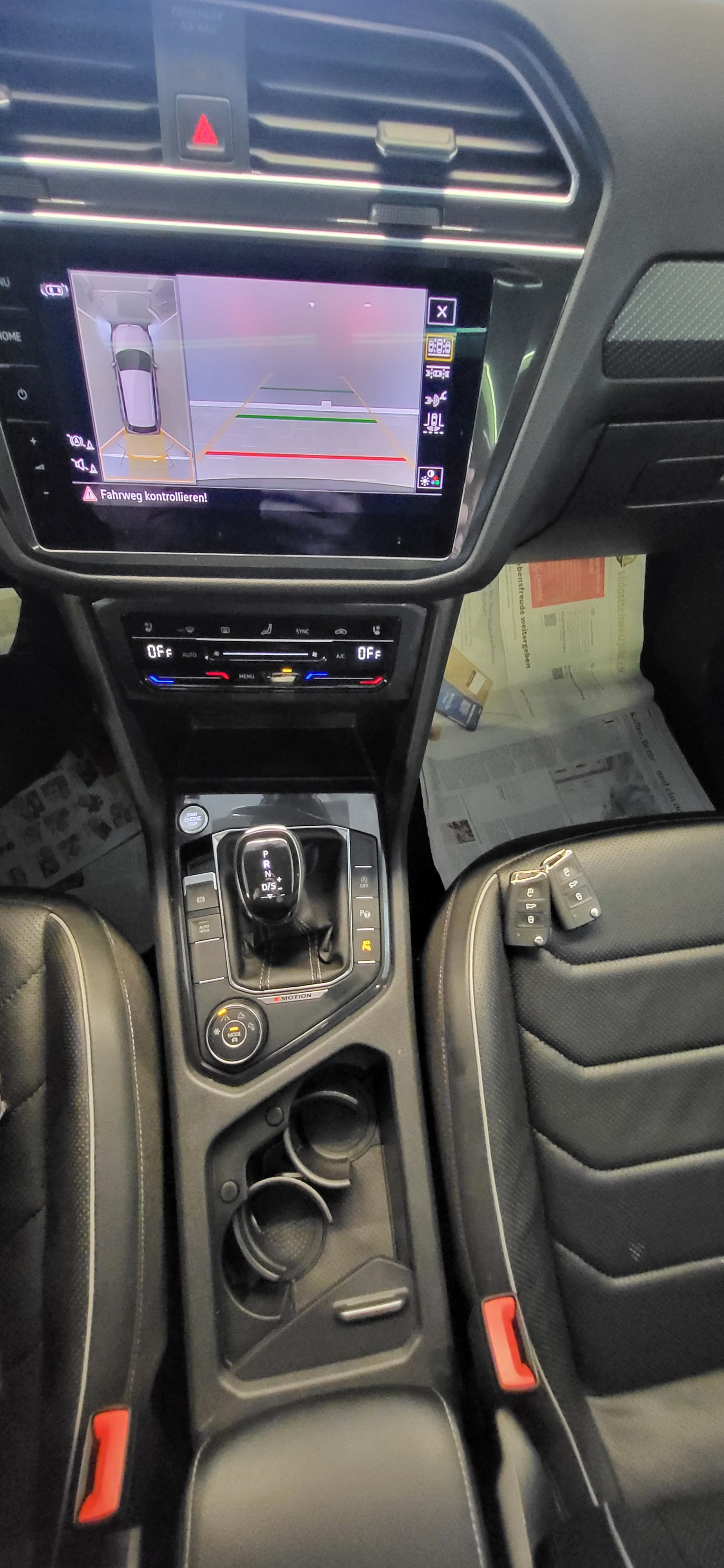 VW Tiguan Allspace 2.0 TDI SCR R-Line 4Motion DSG-image-14