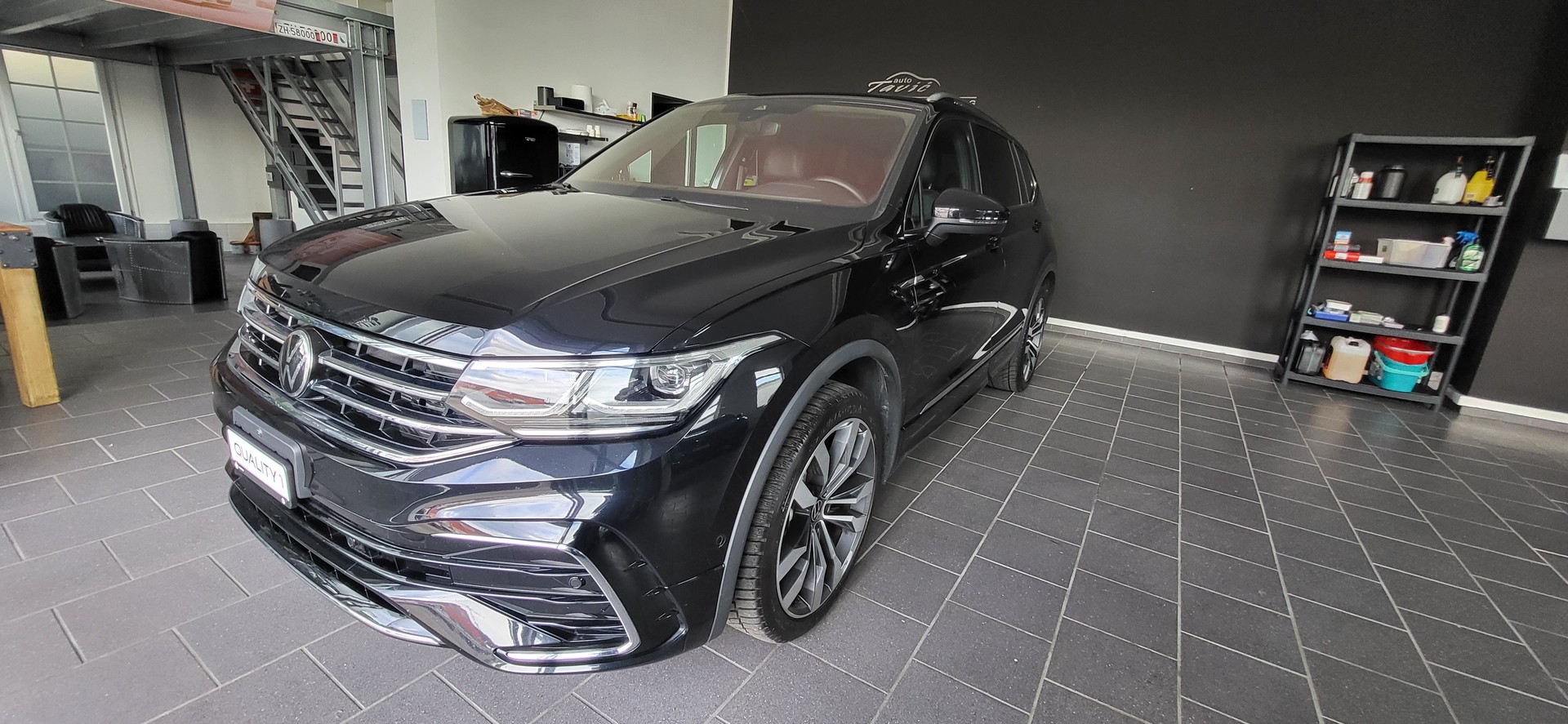VW Tiguan Allspace 2.0 TDI SCR R-Line 4Motion DSG-showroom-element-1