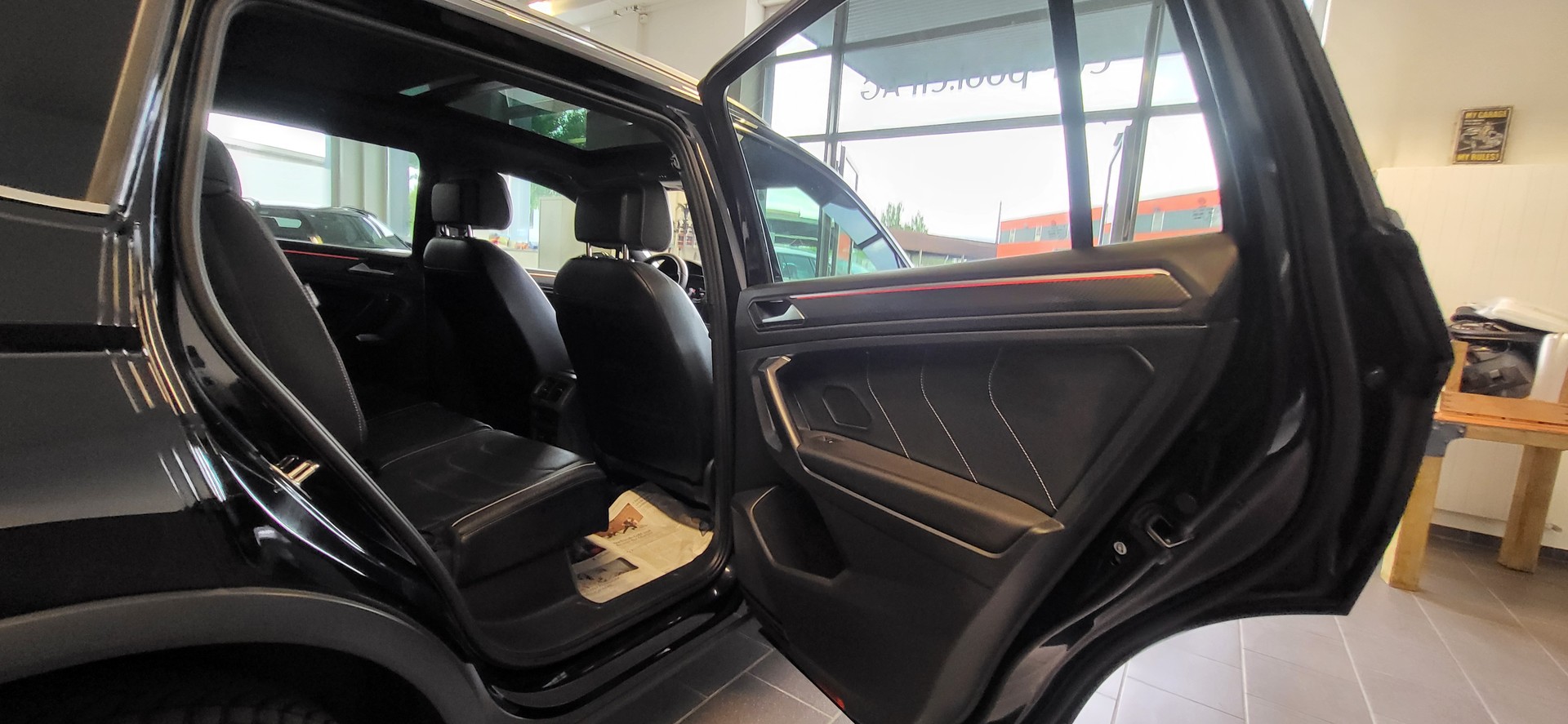 VW Tiguan Allspace 2.0 TDI SCR R-Line 4Motion DSG-image-10