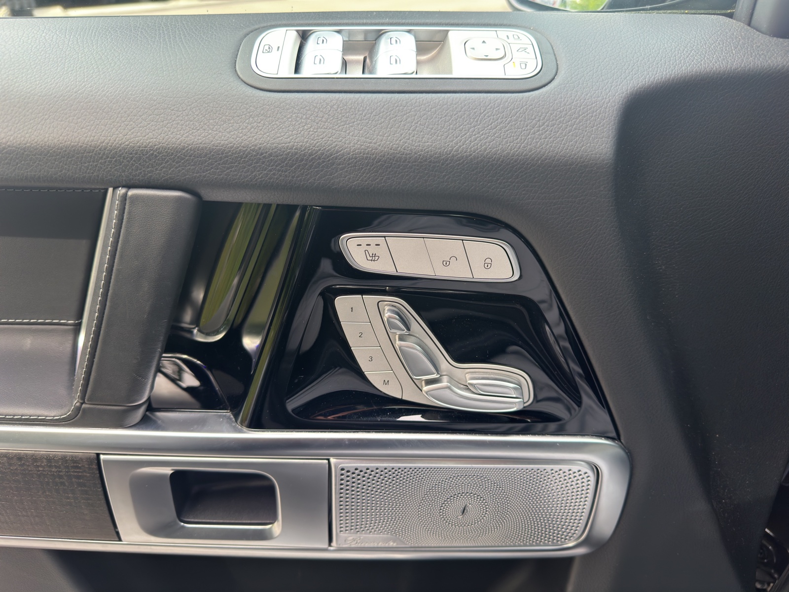 MERCEDES-BENZ G 500 AMG Line 9G-Tronic-image-12
