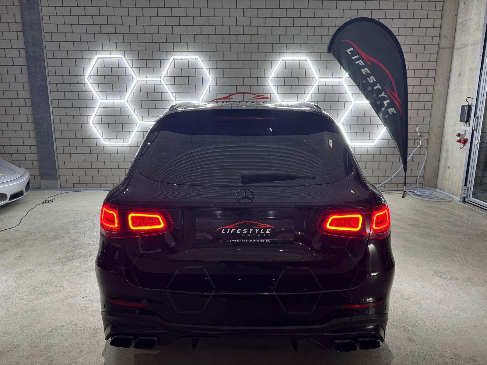 MERCEDES-BENZ GLC 63 S AMG 4Matic 9G-Tronic-image-3
