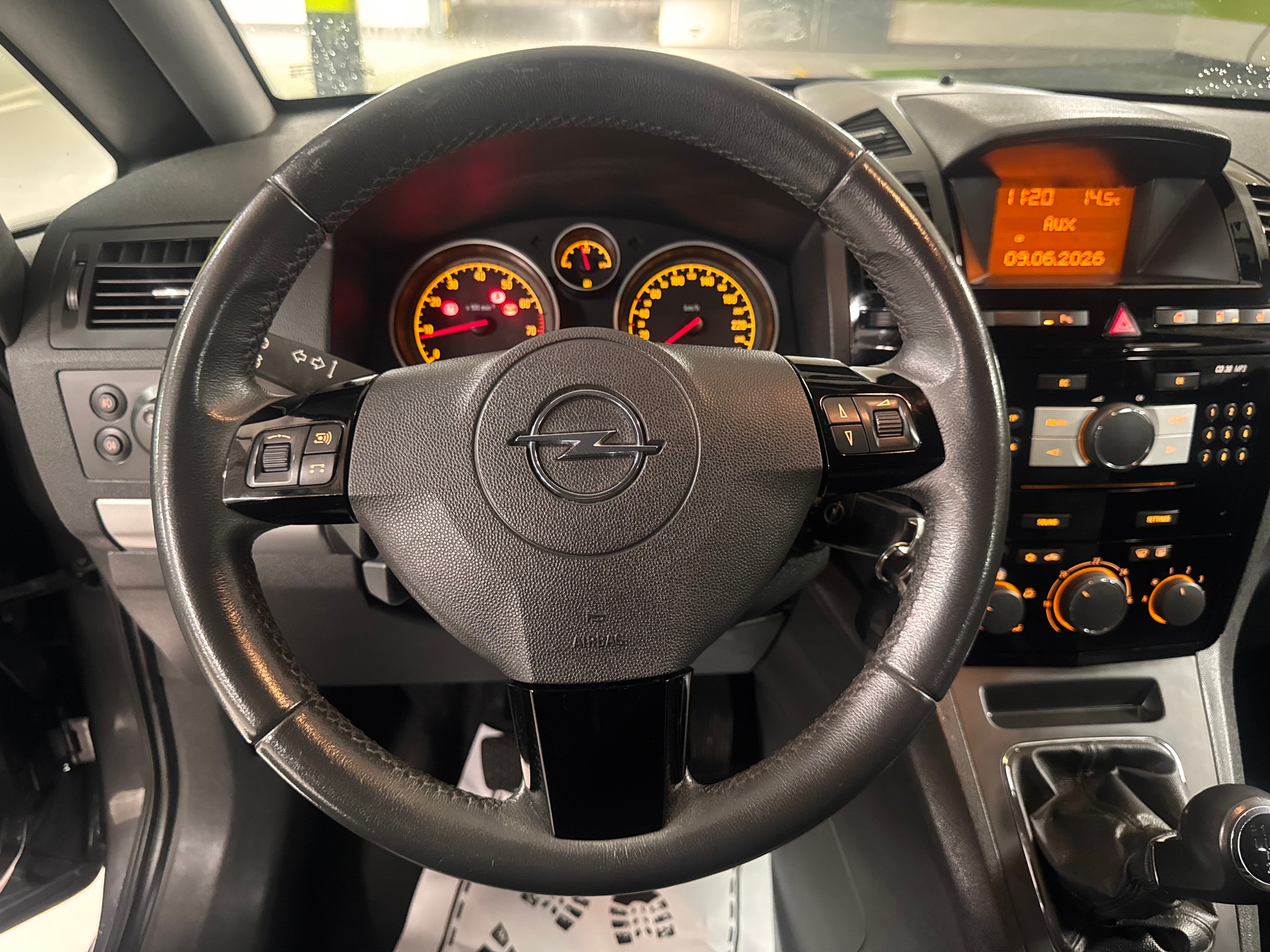 OPEL Zafira 1.6i 16V Turbo CNG Cosmo-image-13
