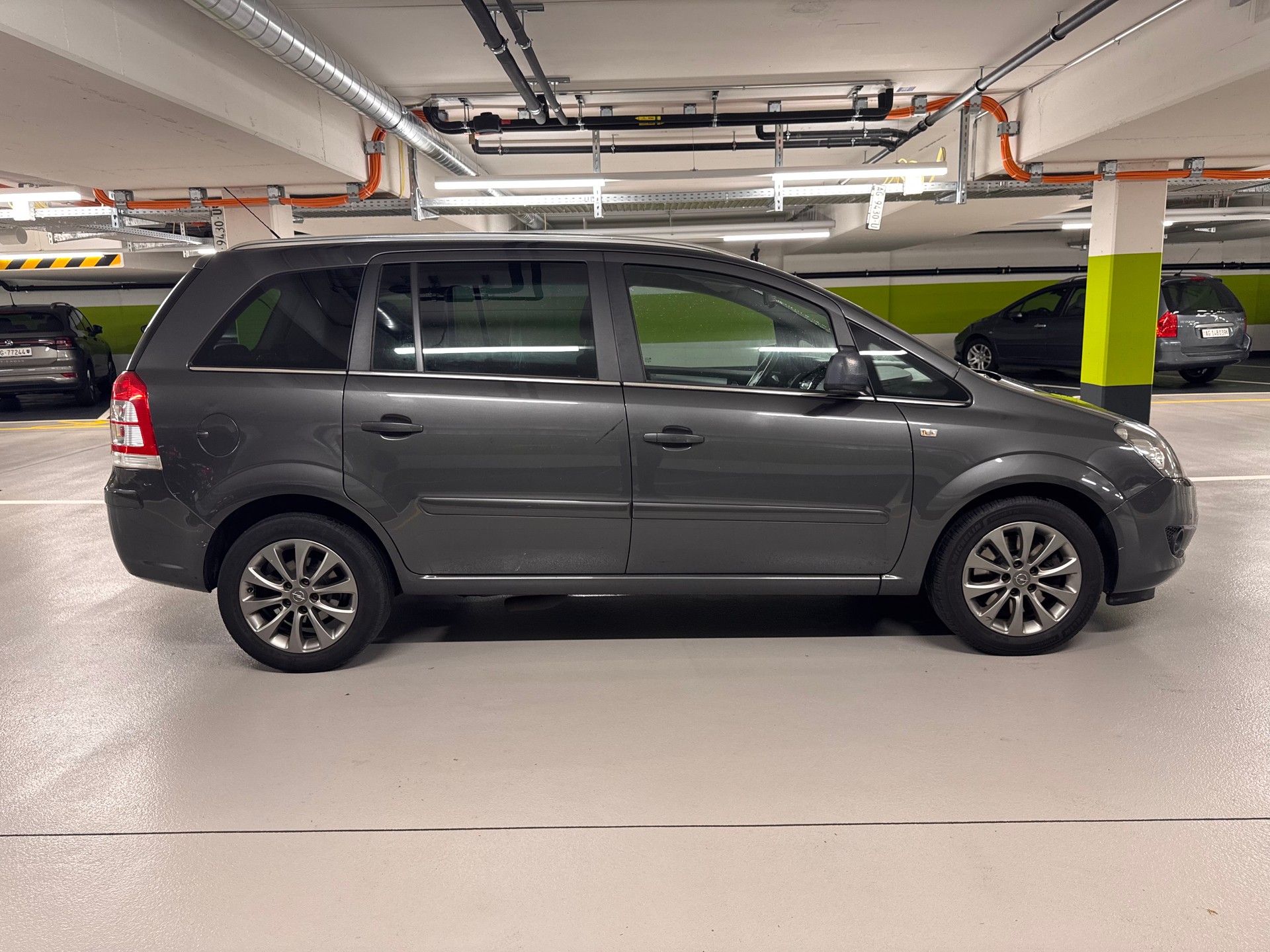 OPEL Zafira 1.6i 16V Turbo CNG Cosmo-image-3