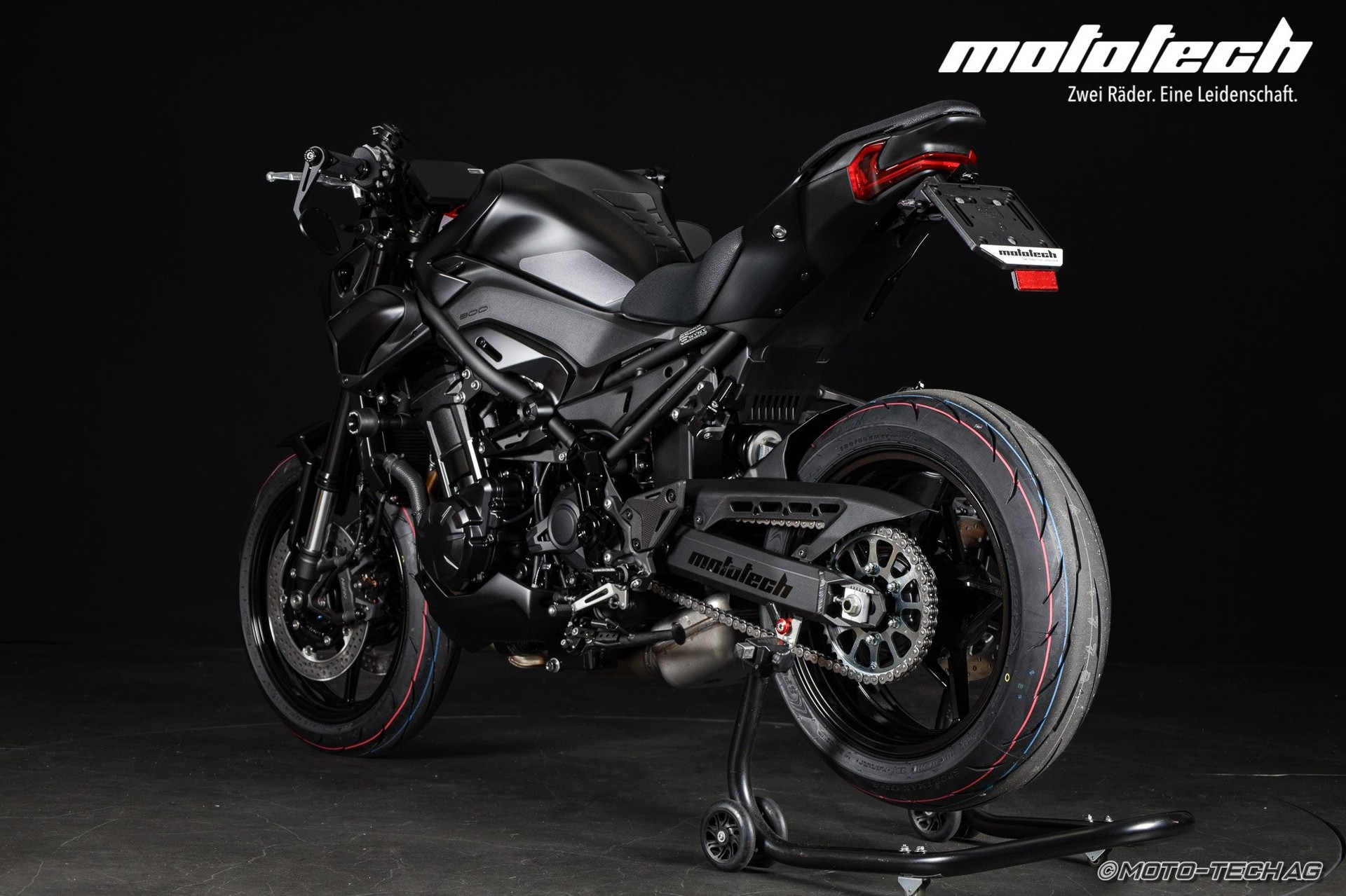 KAWASAKI Z 900 MY25 (35 / 91kW) STAGE 1 BLACK EDITION-image-3