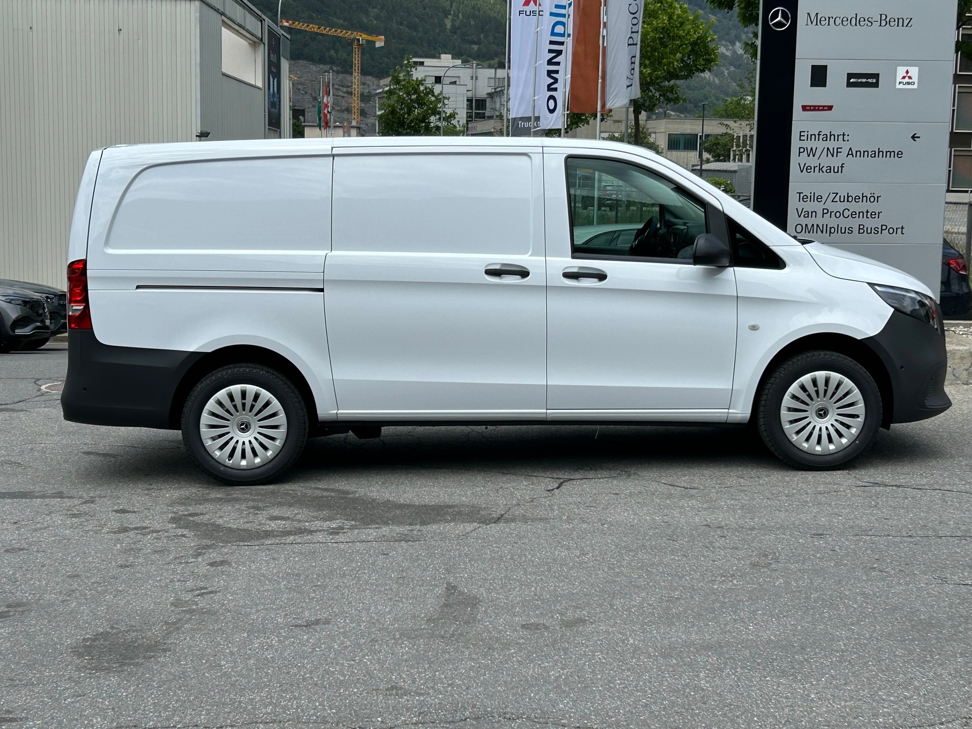 MERCEDES-BENZ Vito 114 CDI Kasten Worker Lang 4Matic-image-9