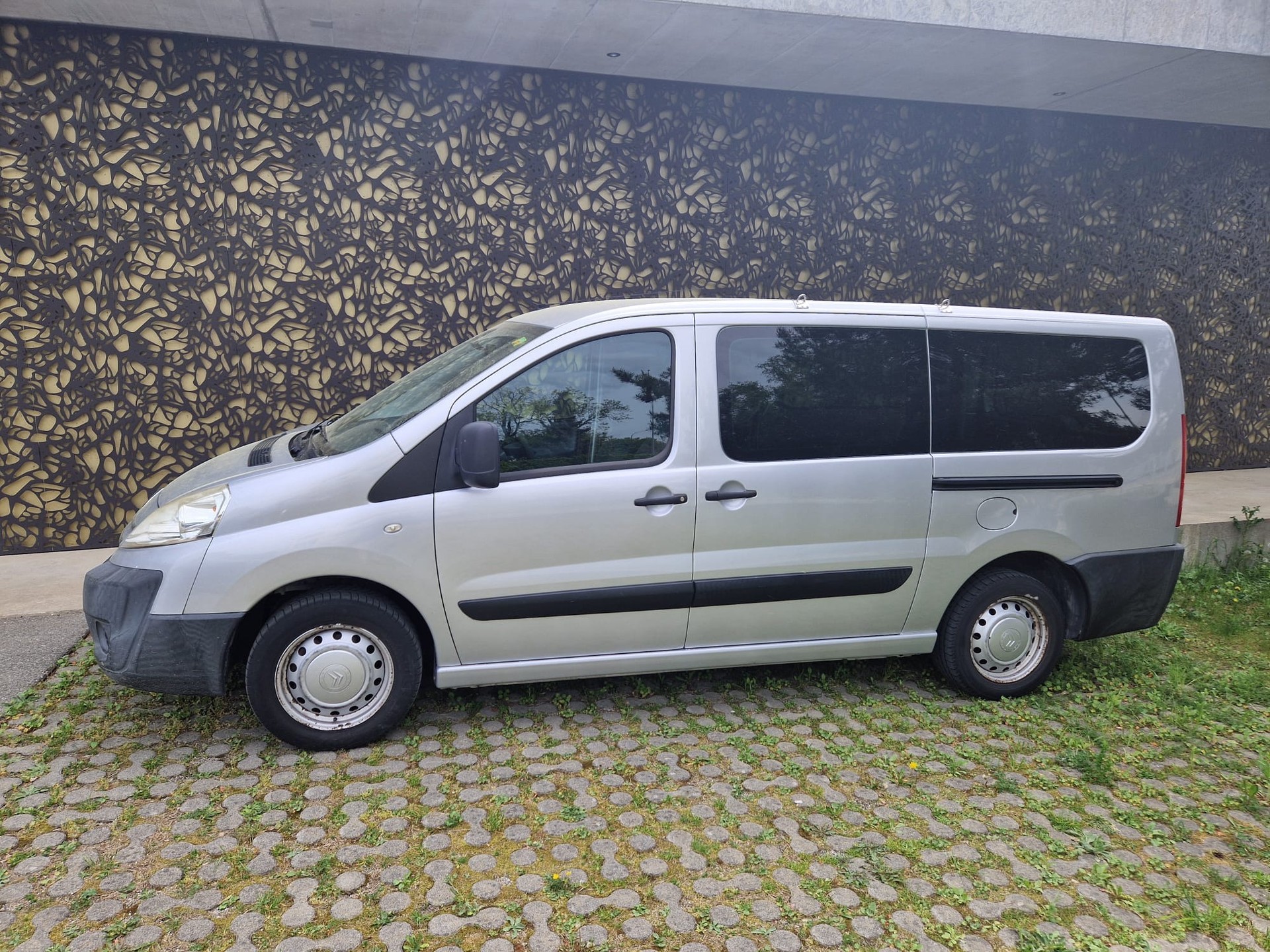 CITROEN FRISCH AB MFK. JUMPY FENSTER BUS. 2.0i 16V 10 L1H1. NUR 95`000 KM. TOP GEPFLEGT. AB MFK. PREIS 7900.-