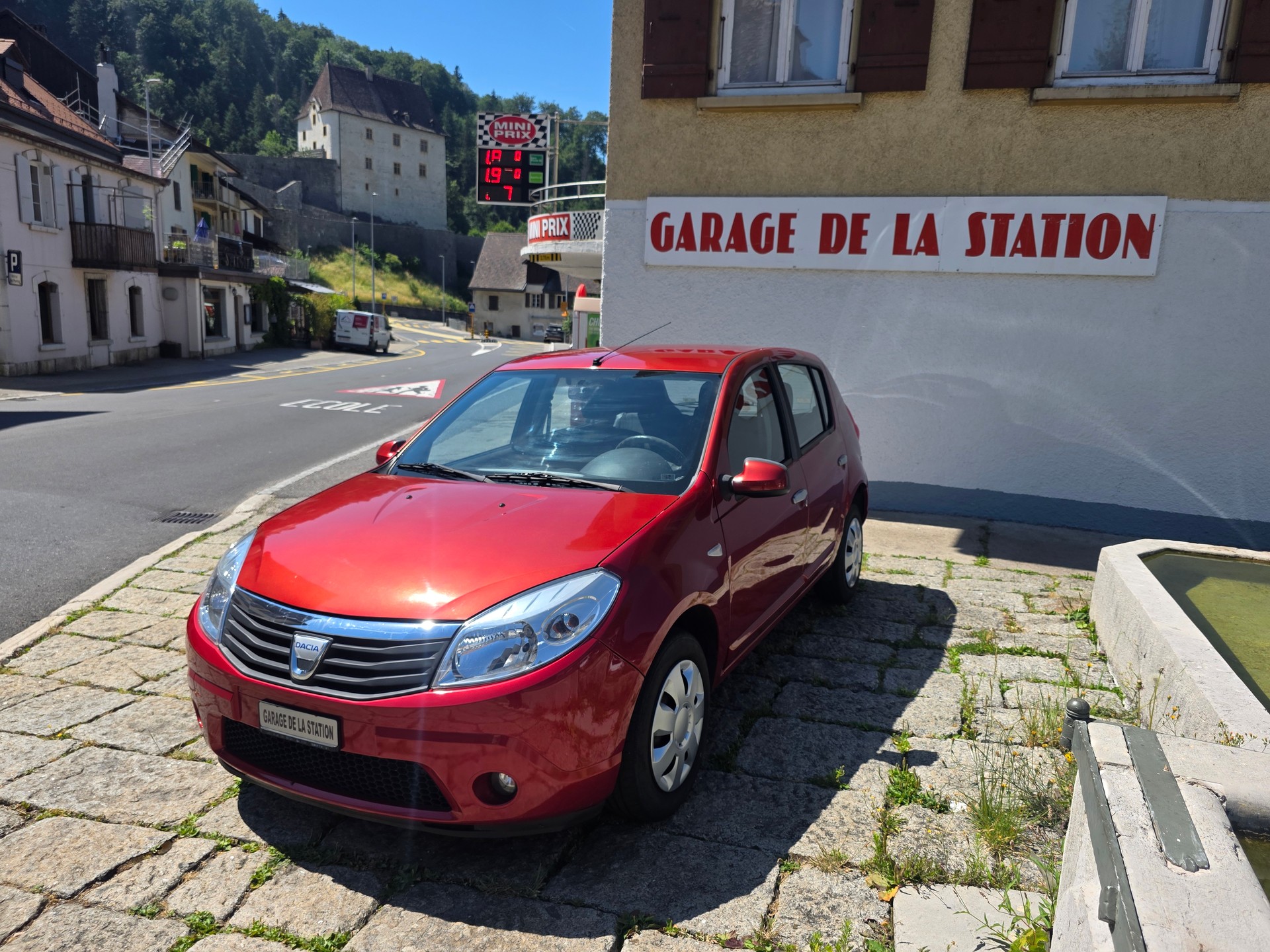 DACIA Sandero 1.6 Lauréate