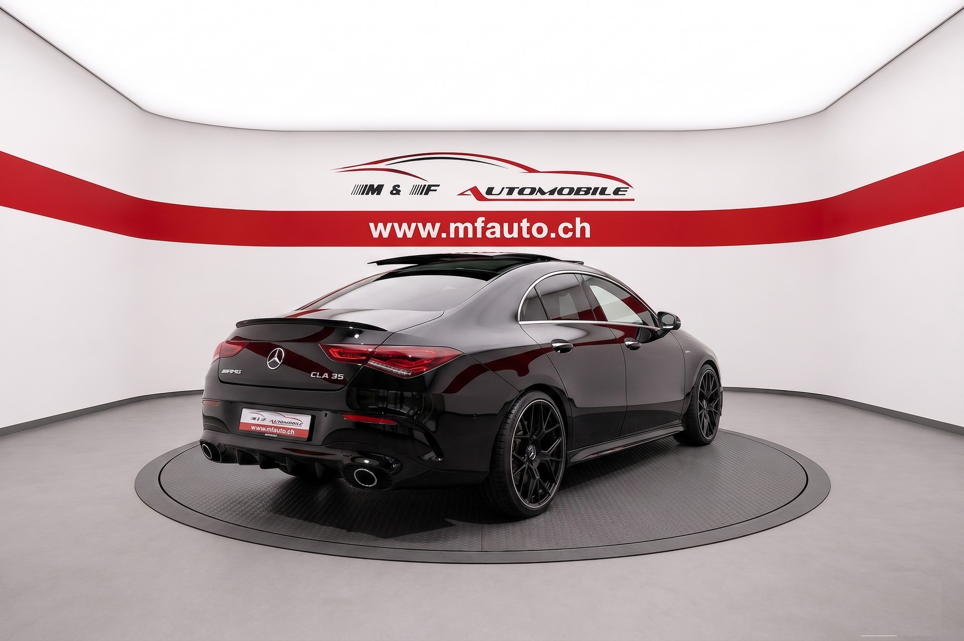 MERCEDES-BENZ CLA 35 AMG 4matic-showroom-element-3