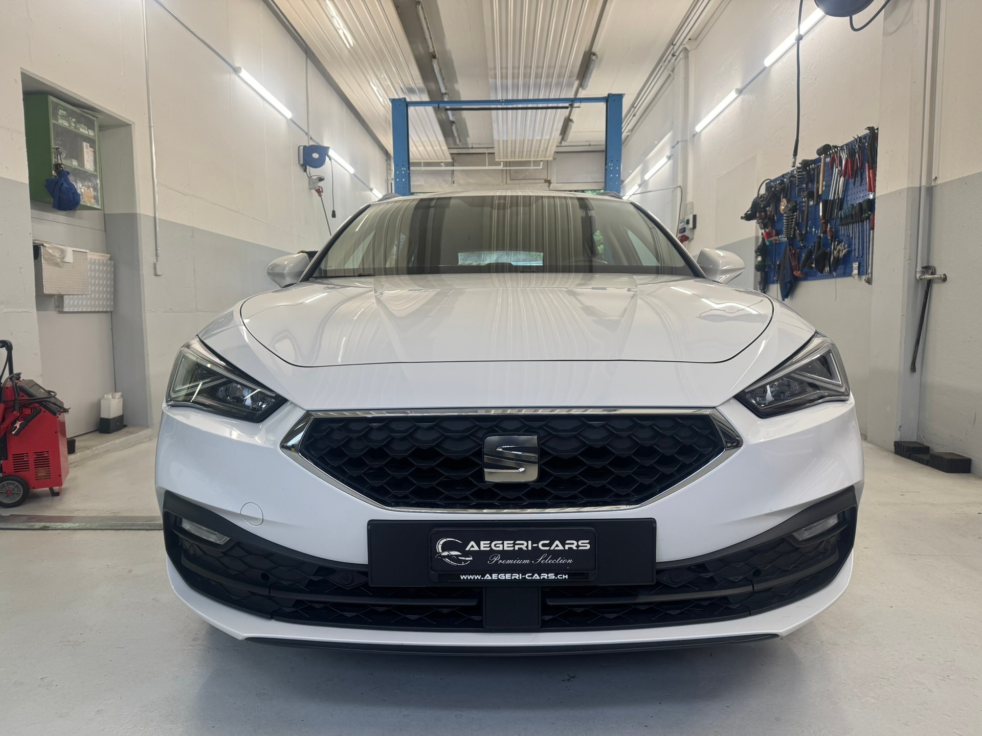 SEAT Leon ST 1.5 TGI FR DSG-showroom-element-1