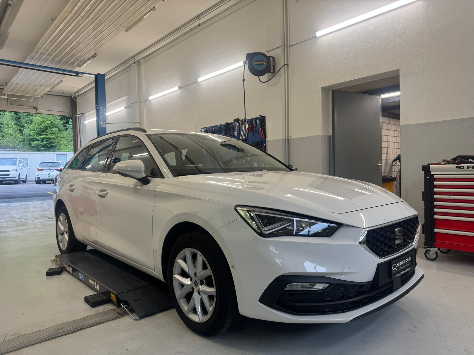 SEAT Leon ST 1.5 TGI FR DSG-showroom-element-2
