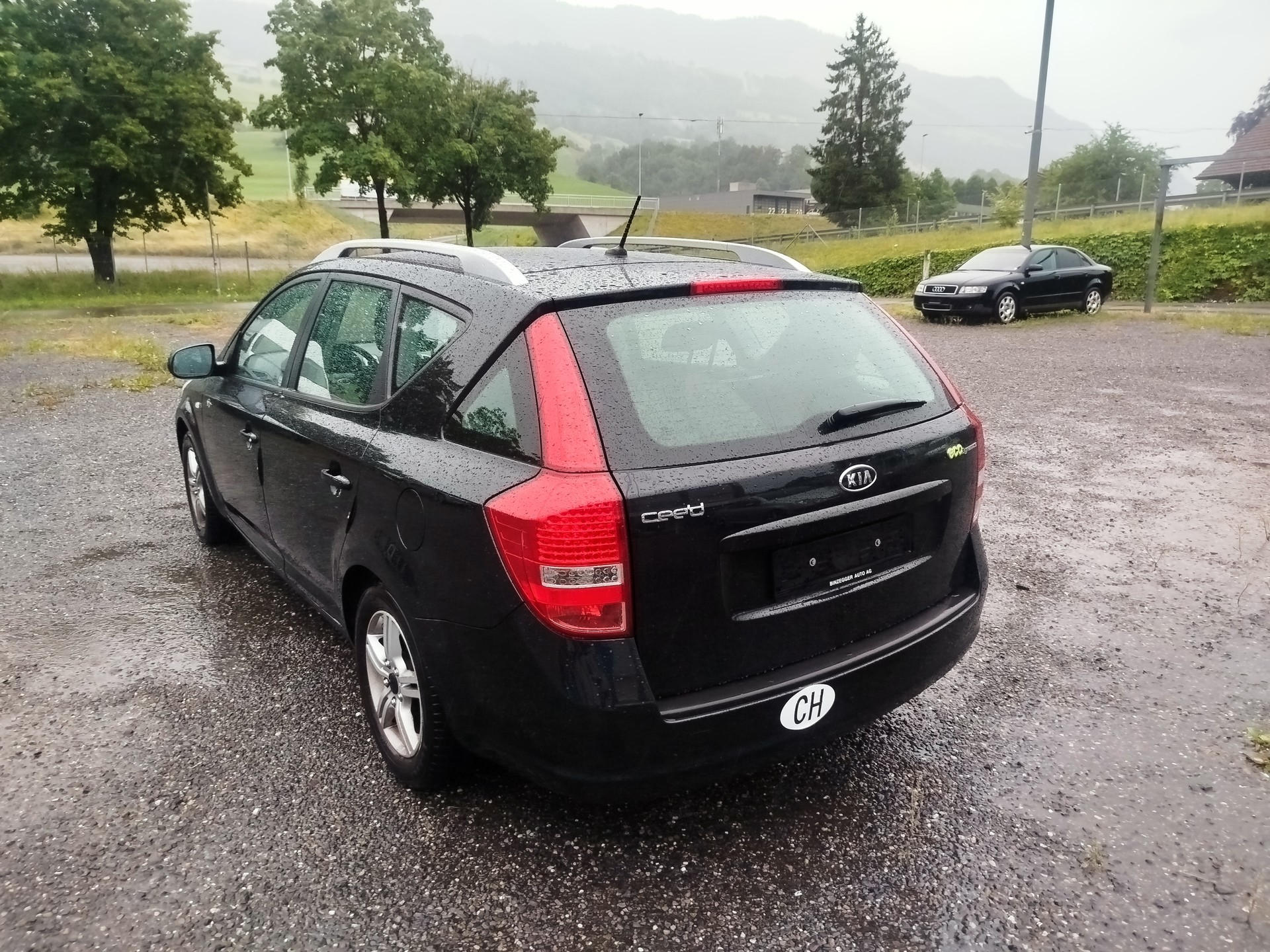 KIA Cee'd Sporty Wagon 1.6 16V Style-image-4