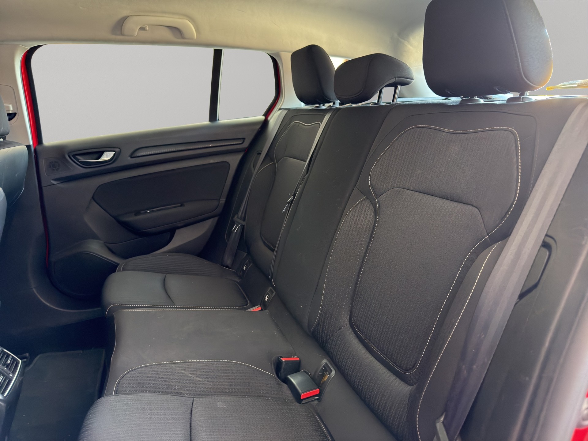 RENAULT Mégane Grandtour 1.5 dCi Business EDC-image-8