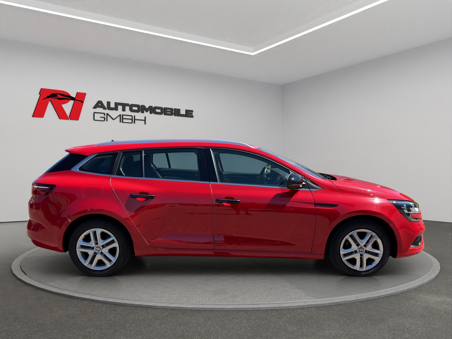 RENAULT Mégane Grandtour 1.5 dCi Business EDC-image-5