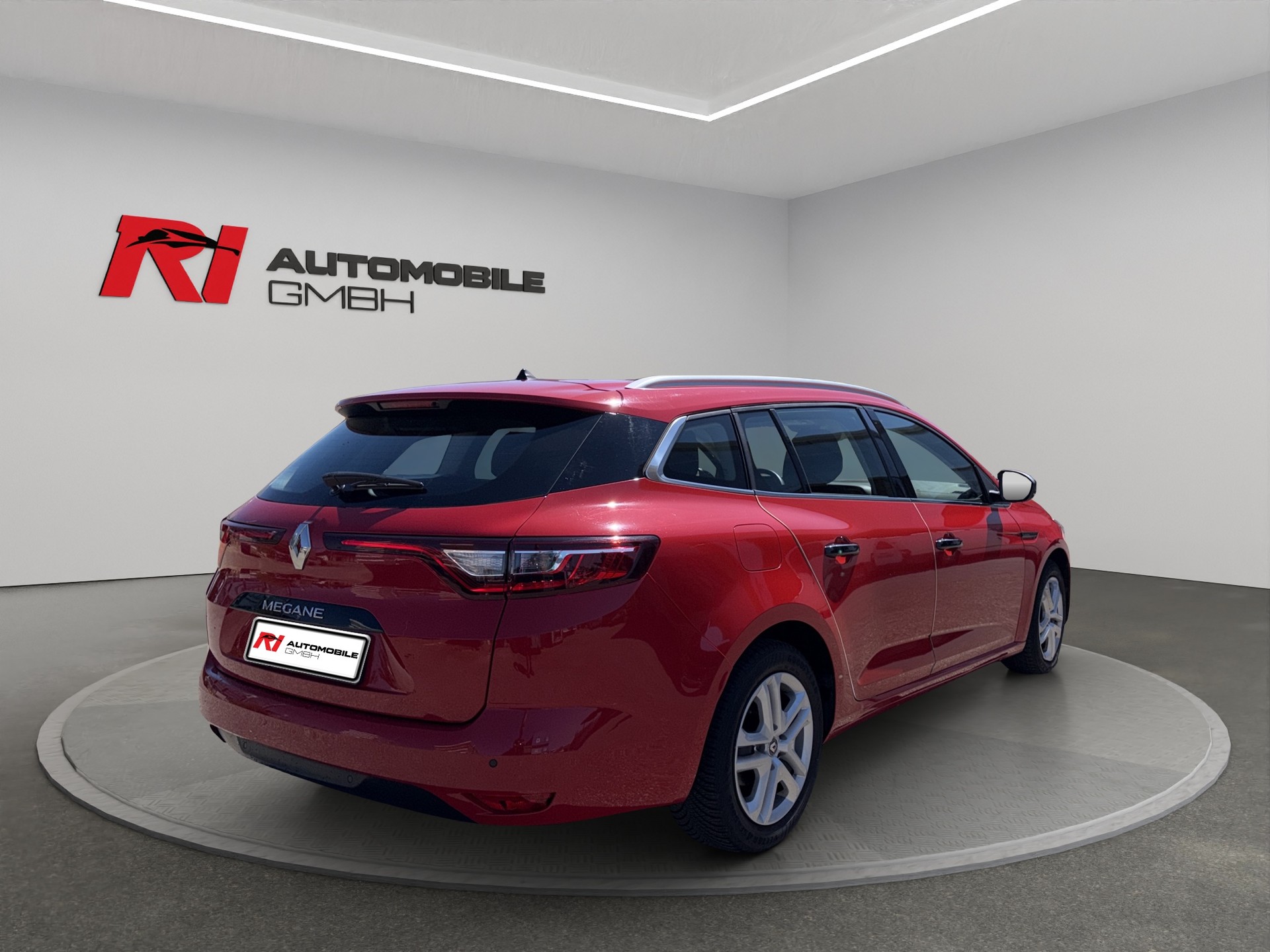 RENAULT Mégane Grandtour 1.5 dCi Business EDC-image-6