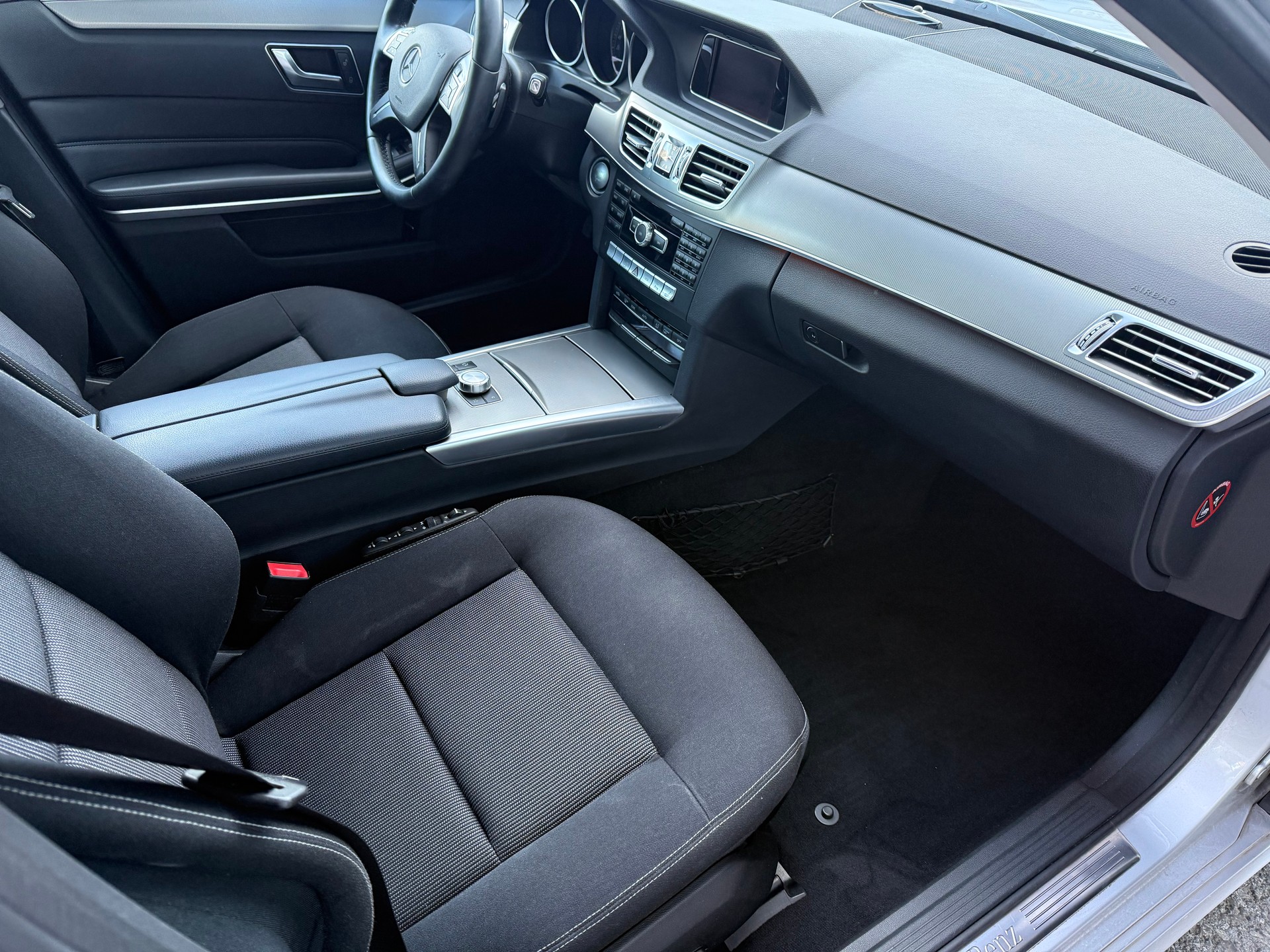 MERCEDES-BENZ E 350 BlueTEC Elégance 4Matic 7G-Tronic-image-14