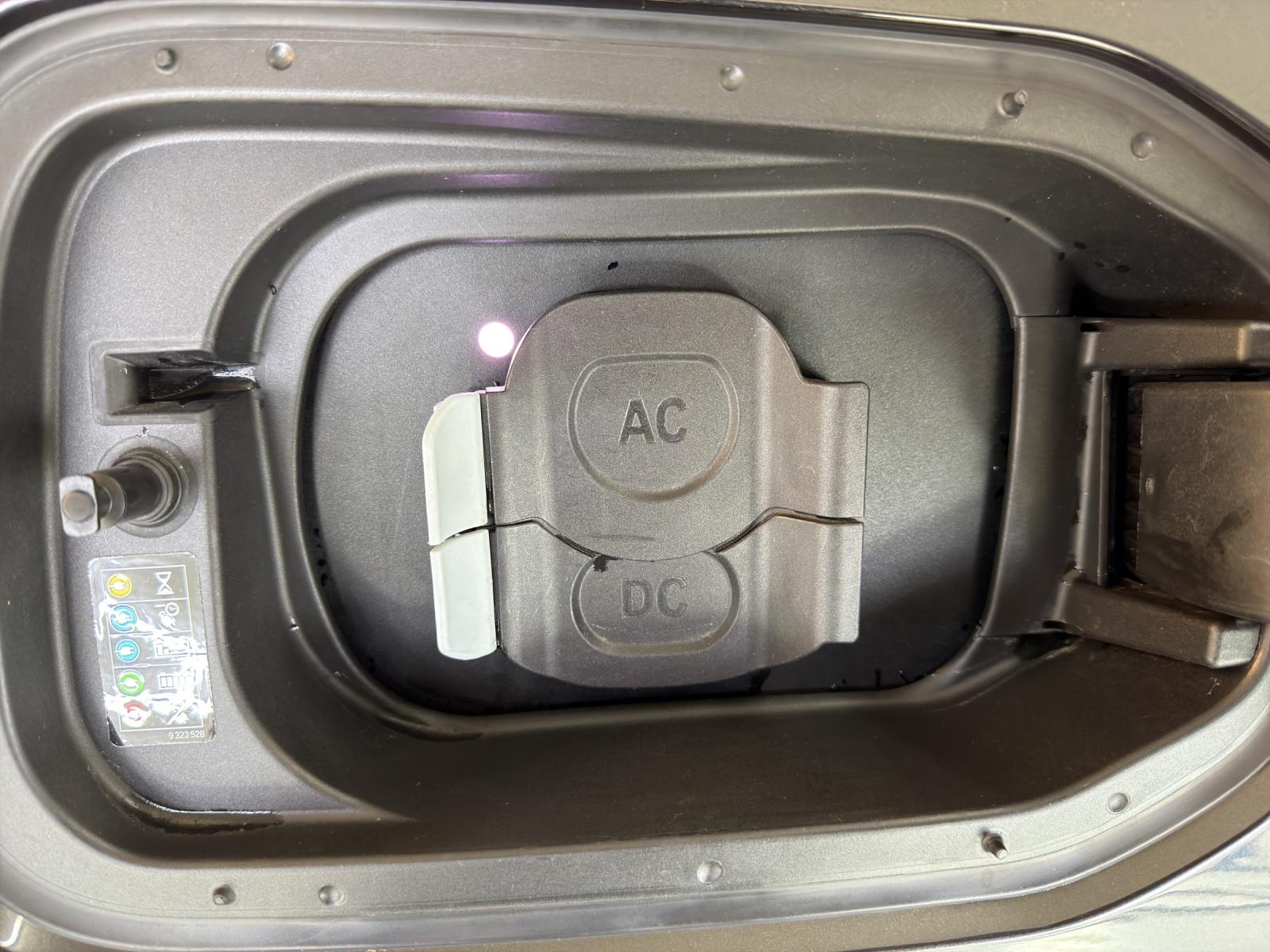 BMW iX xDrive50-image-23