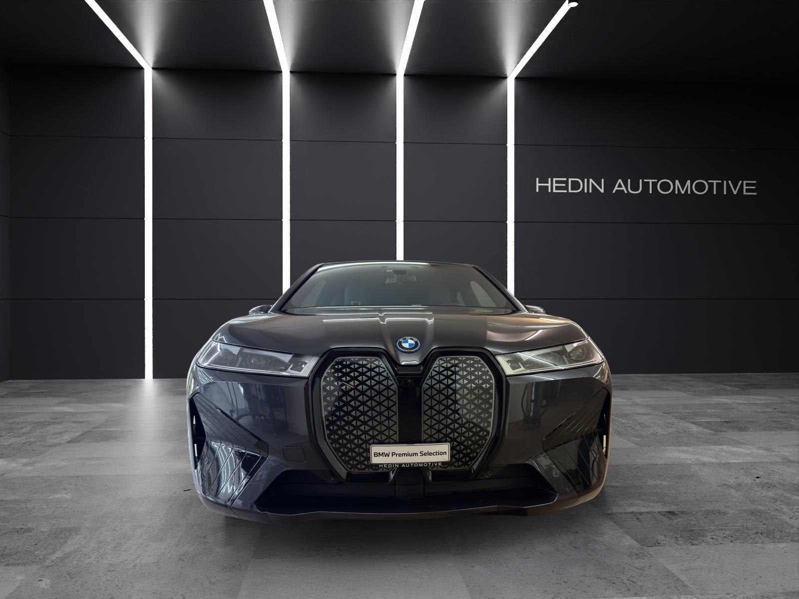 BMW iX xDrive50-image-7