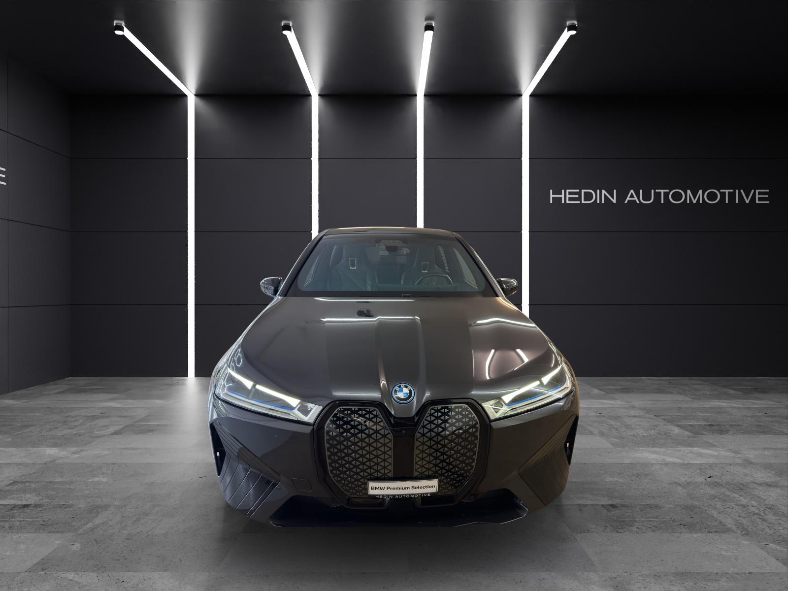 BMW iX xDrive50-image-22