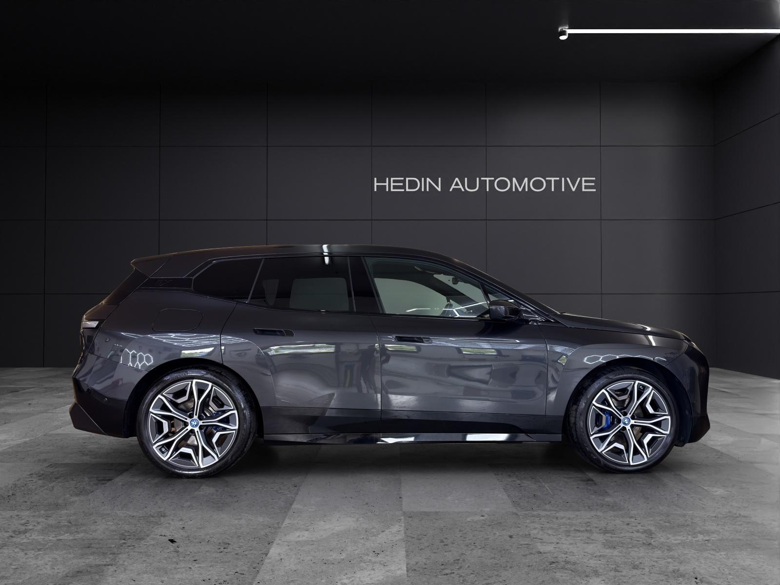BMW iX xDrive50-image-5