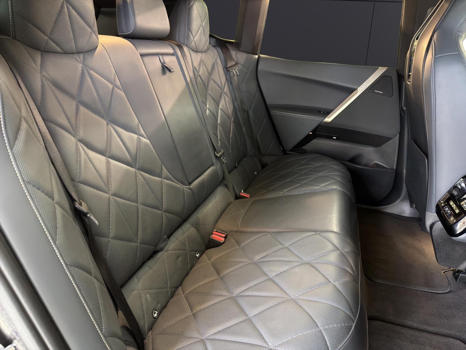 BMW iX xDrive50-image-13