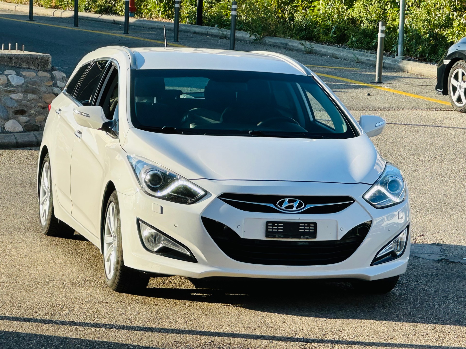 HYUNDAI i40 Wagon 1.7 CRDI Premium Automatic-image-4
