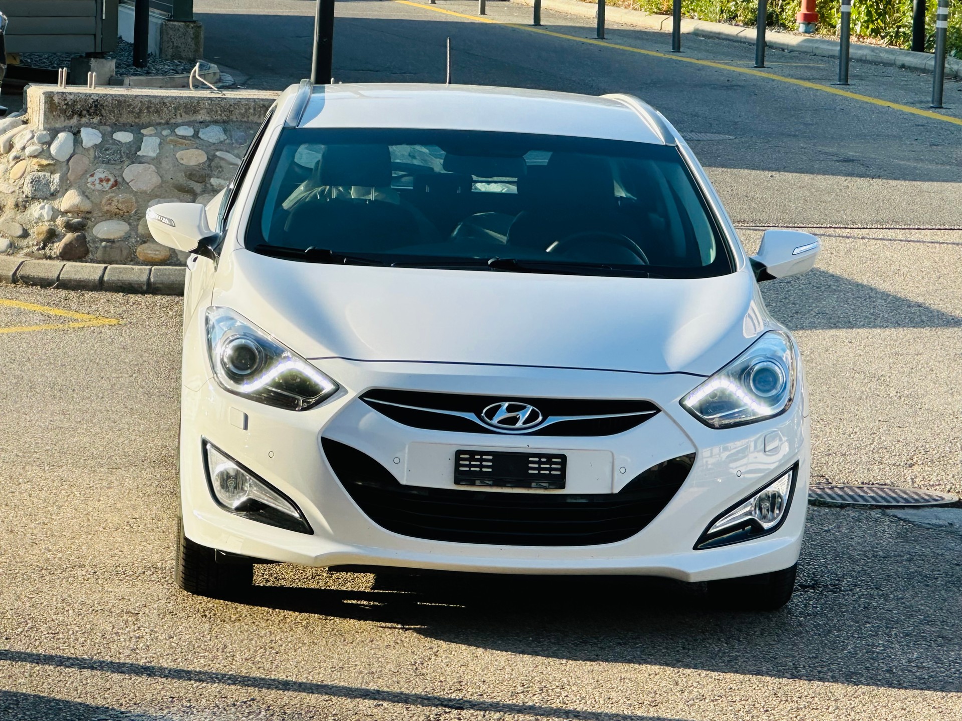HYUNDAI i40 Wagon 1.7 CRDI Premium Automatic-showroom-element-3
