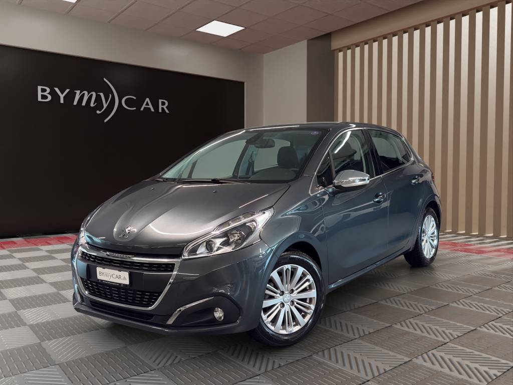 PEUGEOT 208 1.2 PureTech Allure EAT6-image-1