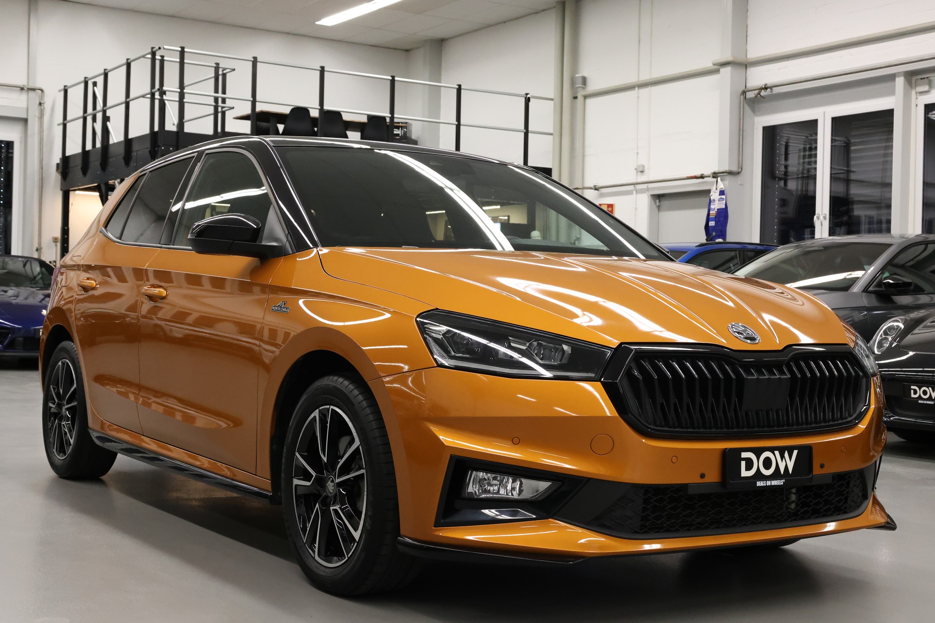 SKODA Fabia 1.0 TSI Monte Carlo DSG-showroom-element-3