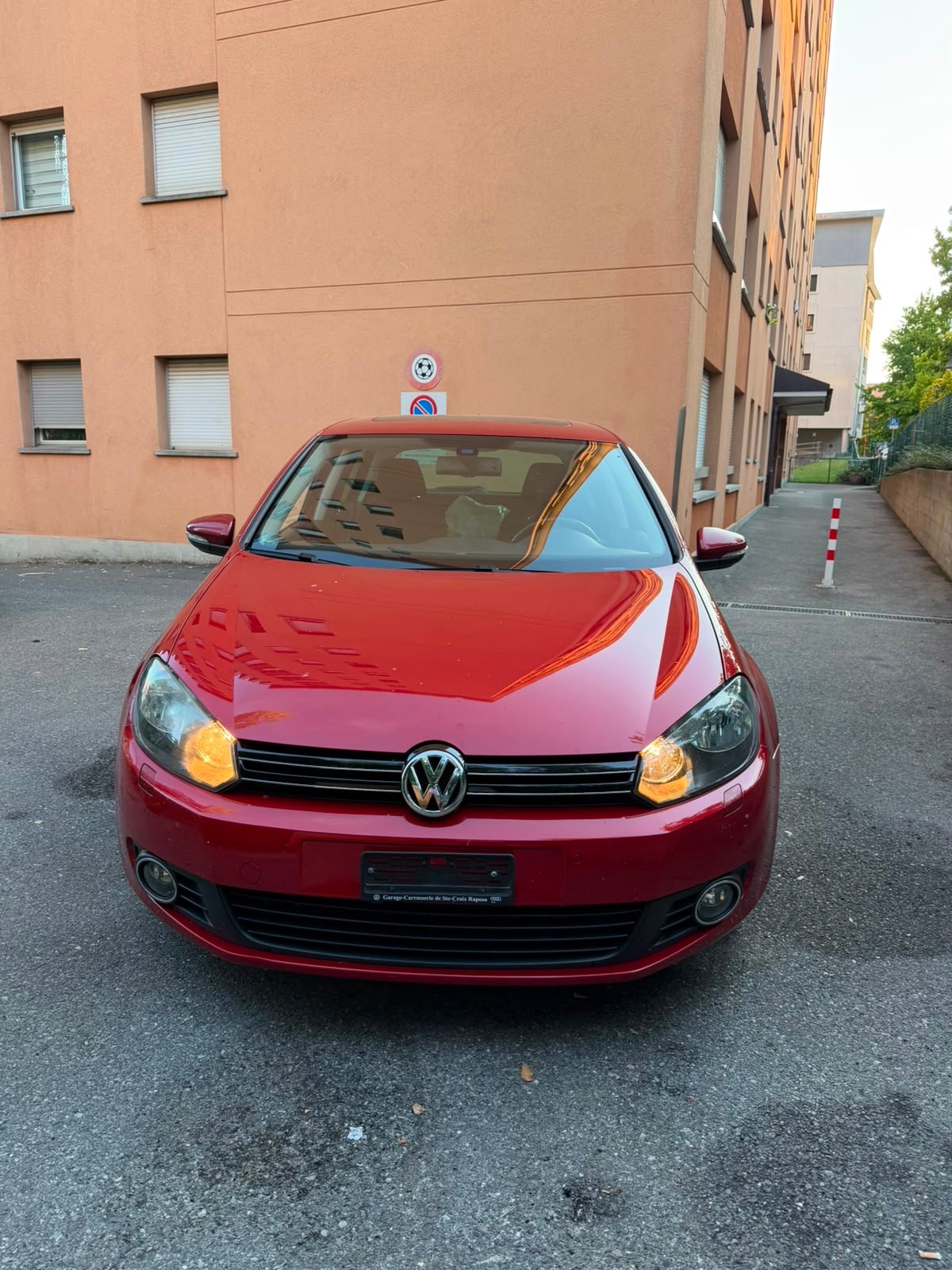 VW Golf 2.0 TDI Comfortline DSG-showroom-element-1