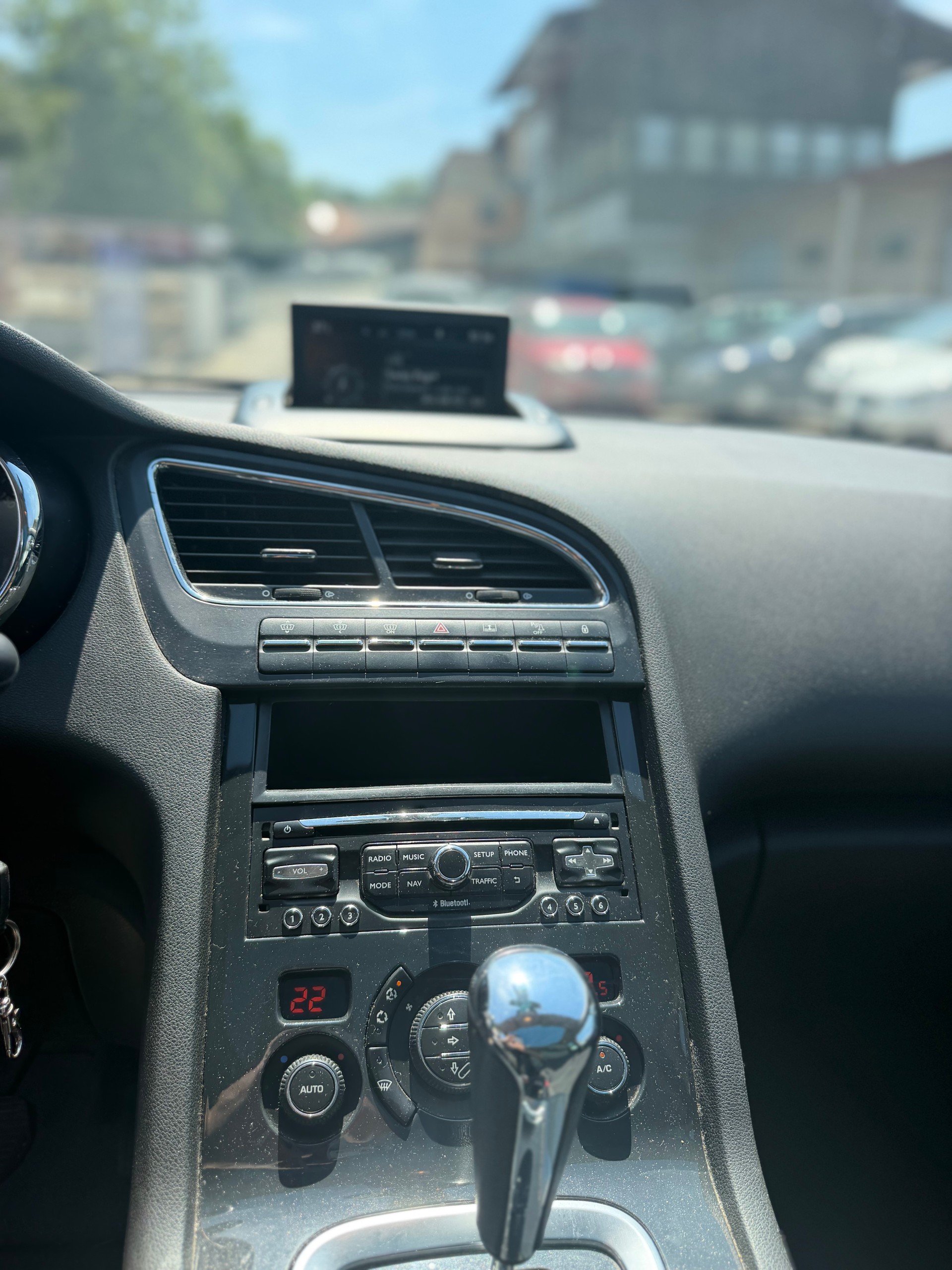 PEUGEOT 5008 1.6 BlueHDi Business Line Tiptronic-image-7