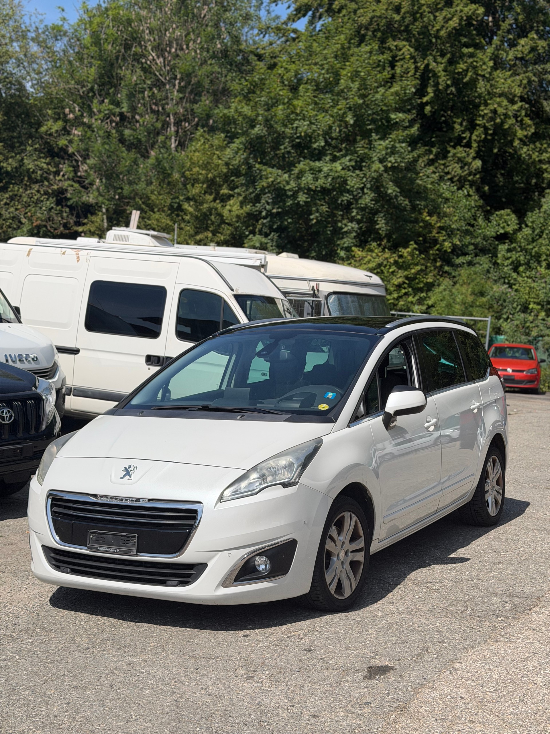 PEUGEOT 5008 1.6 BlueHDi Business Line Tiptronic-image-1